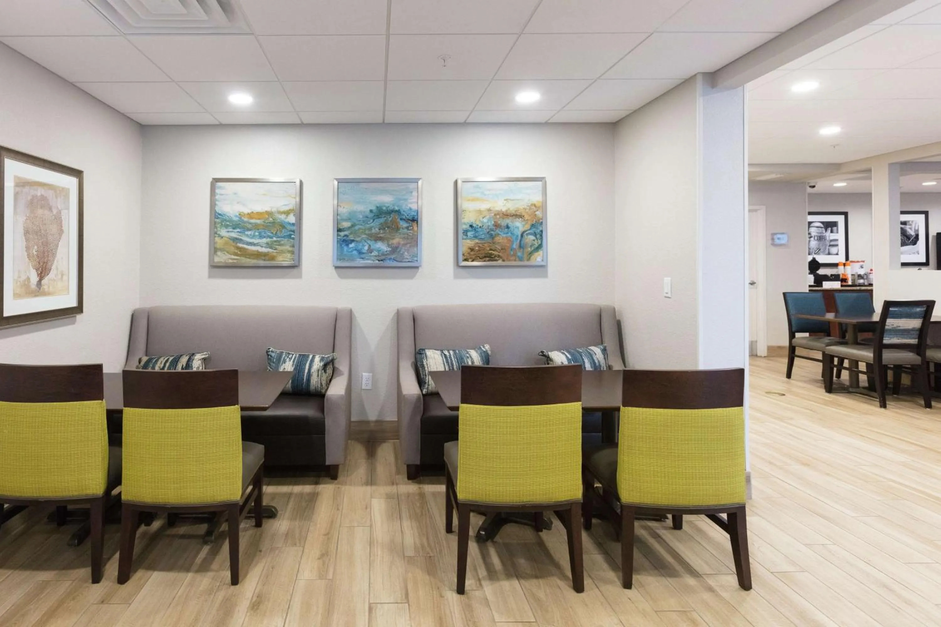 Breakfast in Hampton Inn Saint Augustine Beach