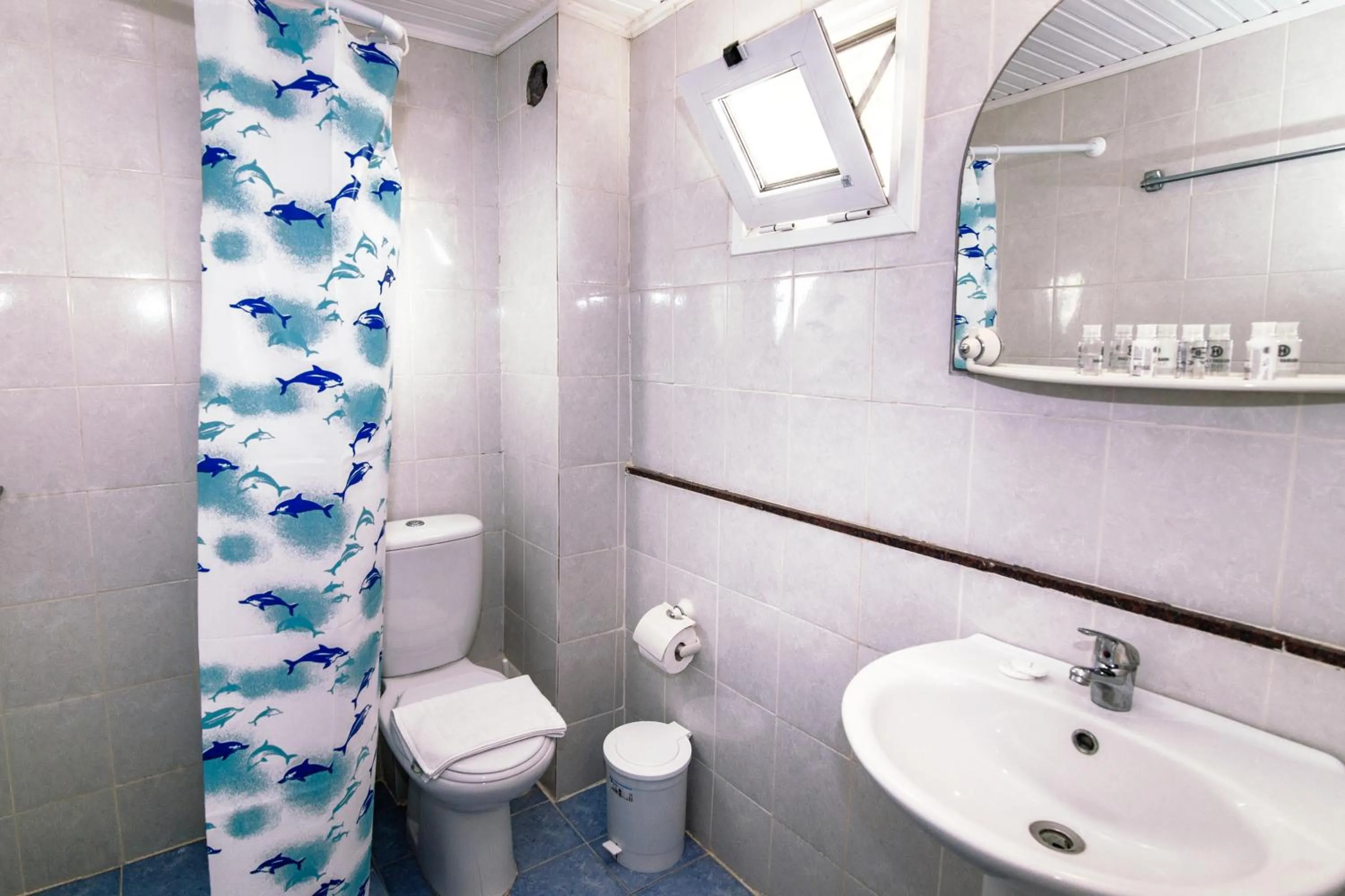 Toilet in Hotel Aura