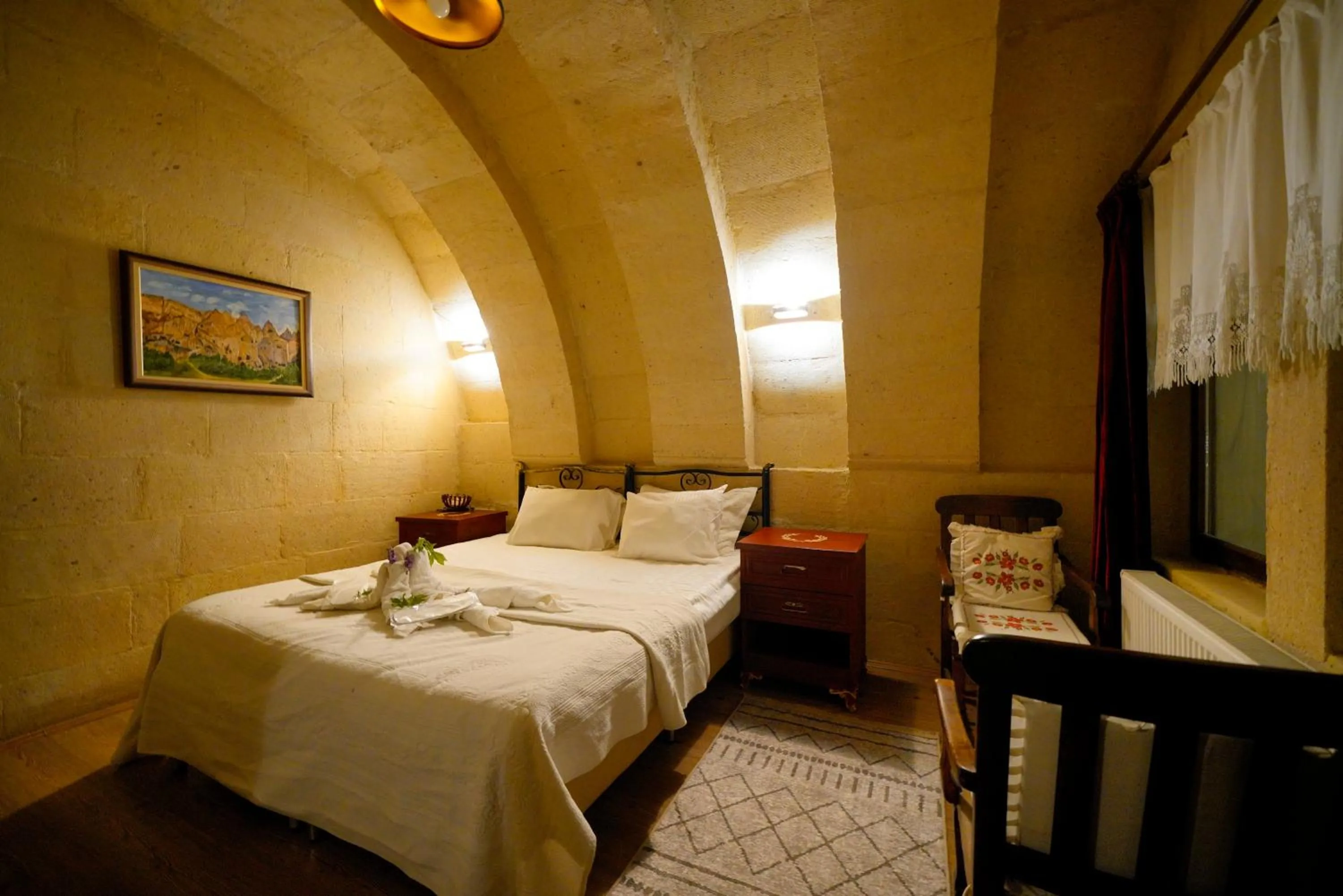 Bed in Antik Cave House