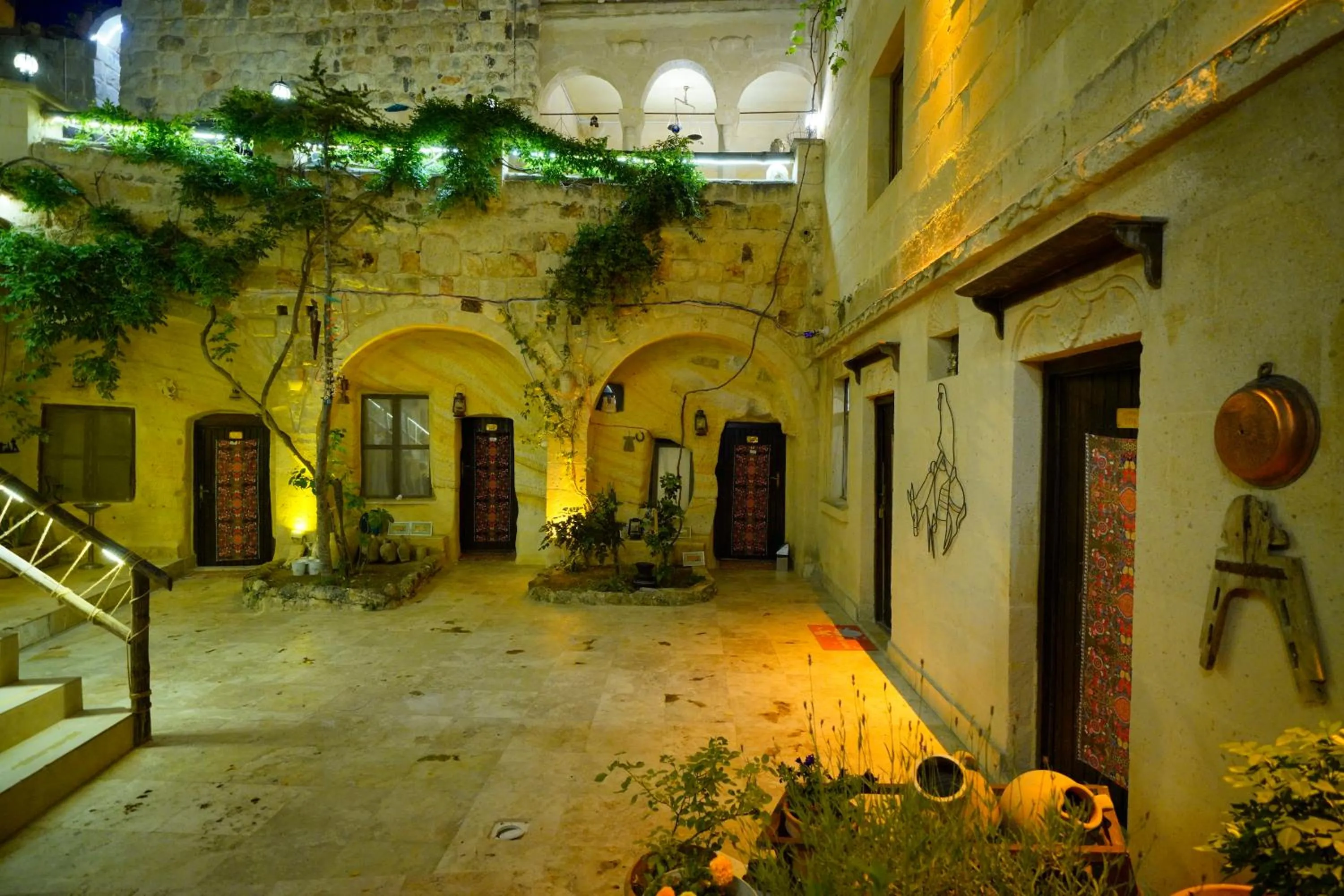 Night in Antik Cave House