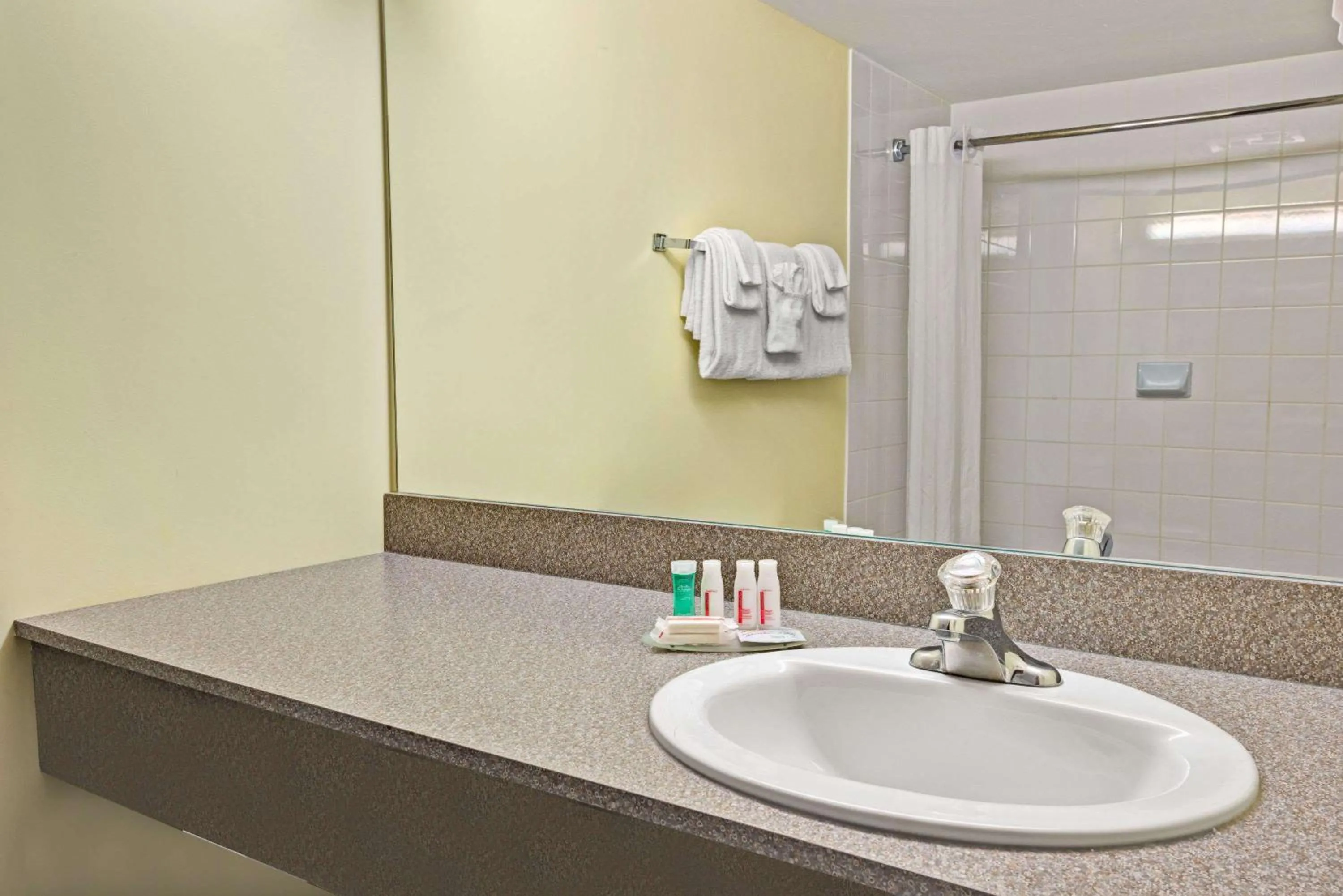 On site in Super 8 by Wyndham Barrie South