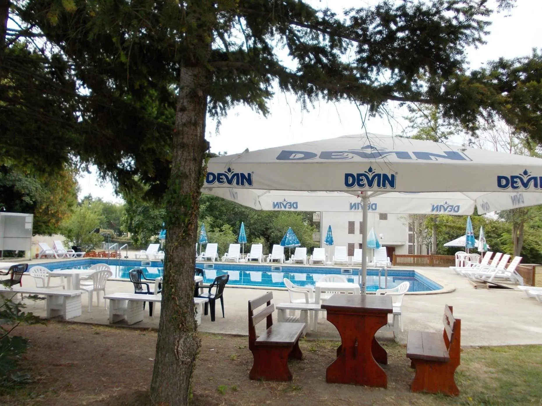 Swimming Pool in Hotel Briz 3 - Free Parking