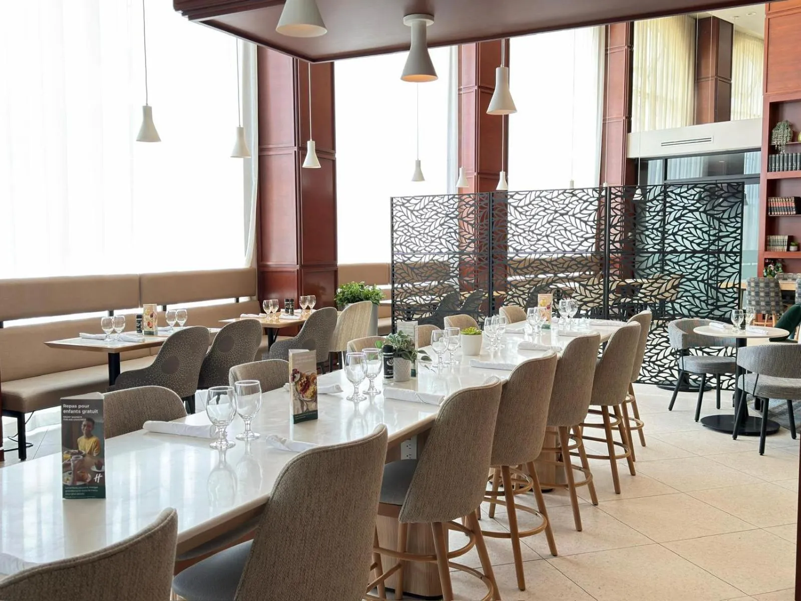 Holiday Inn & Suites Montreal Airport by IHG