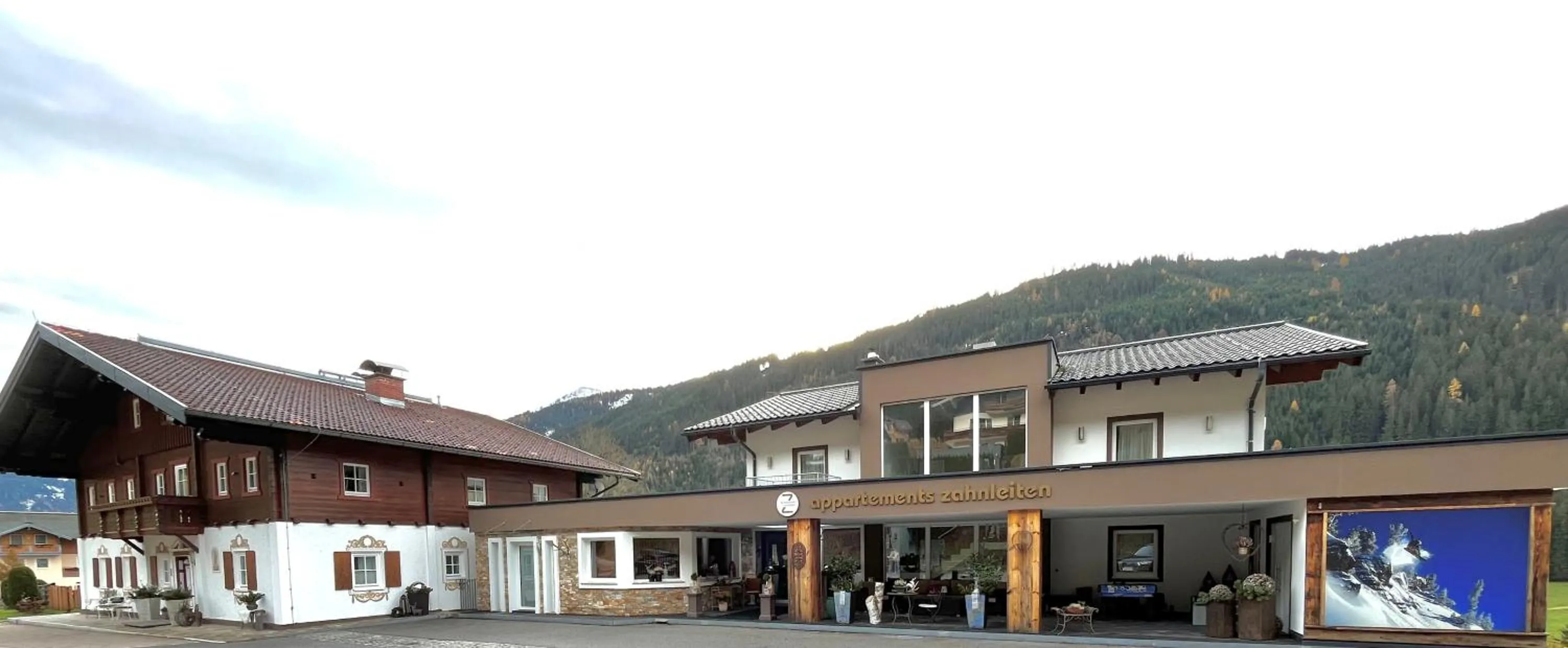 Property building in Appartements Zahnleiten