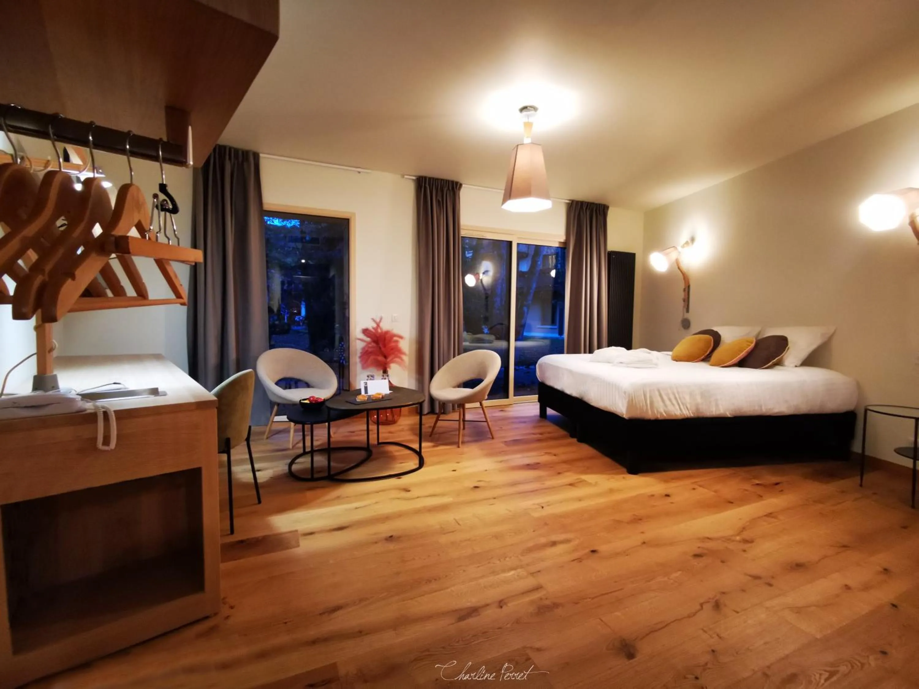 View (from property/room), Bed in Le Bois Dormant-Hôtel Restaurant & Spa Logis Hôtel