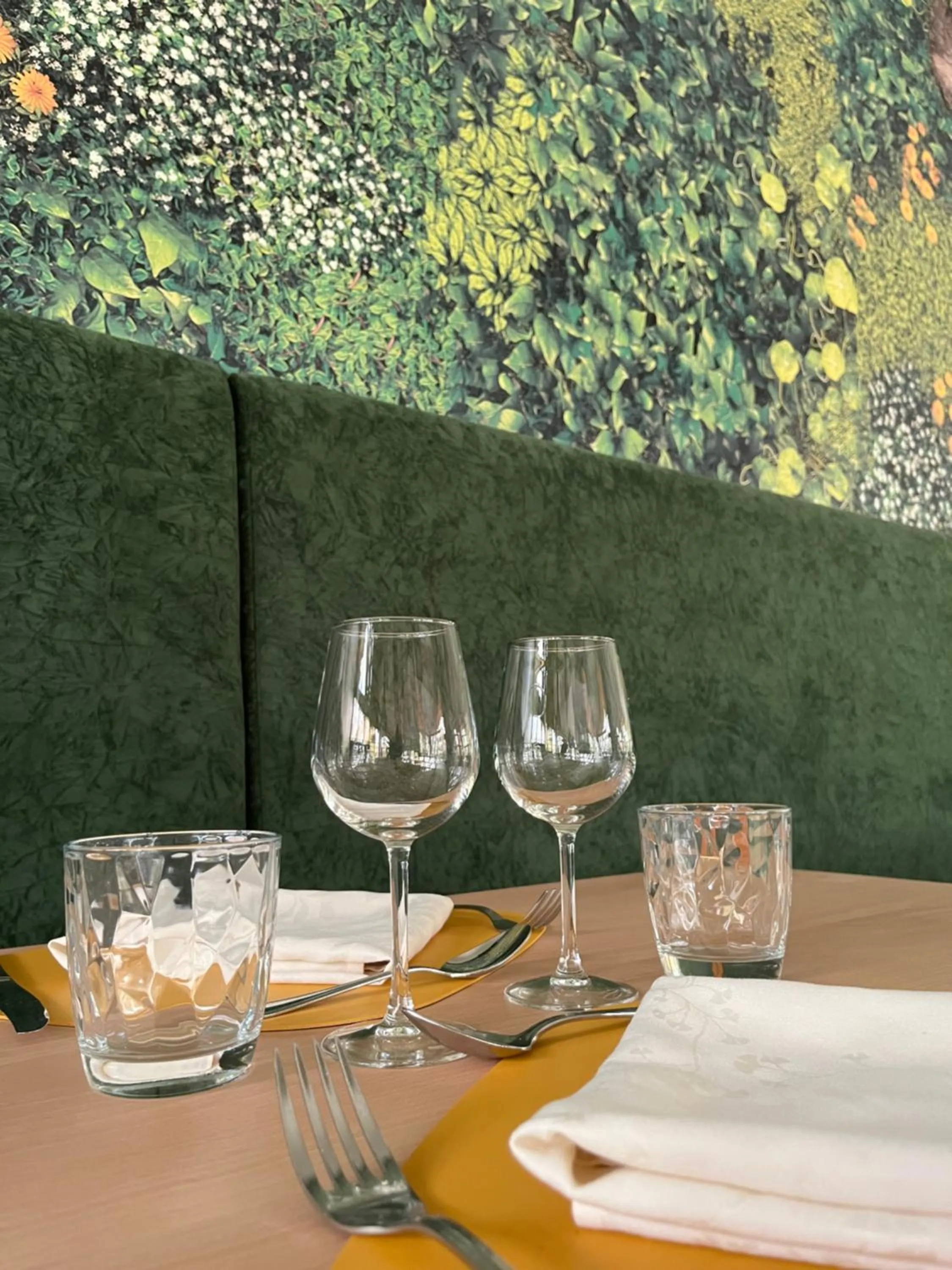 Restaurant/places to eat in Le Bois Dormant-Hôtel Restaurant & Spa Logis Hôtel