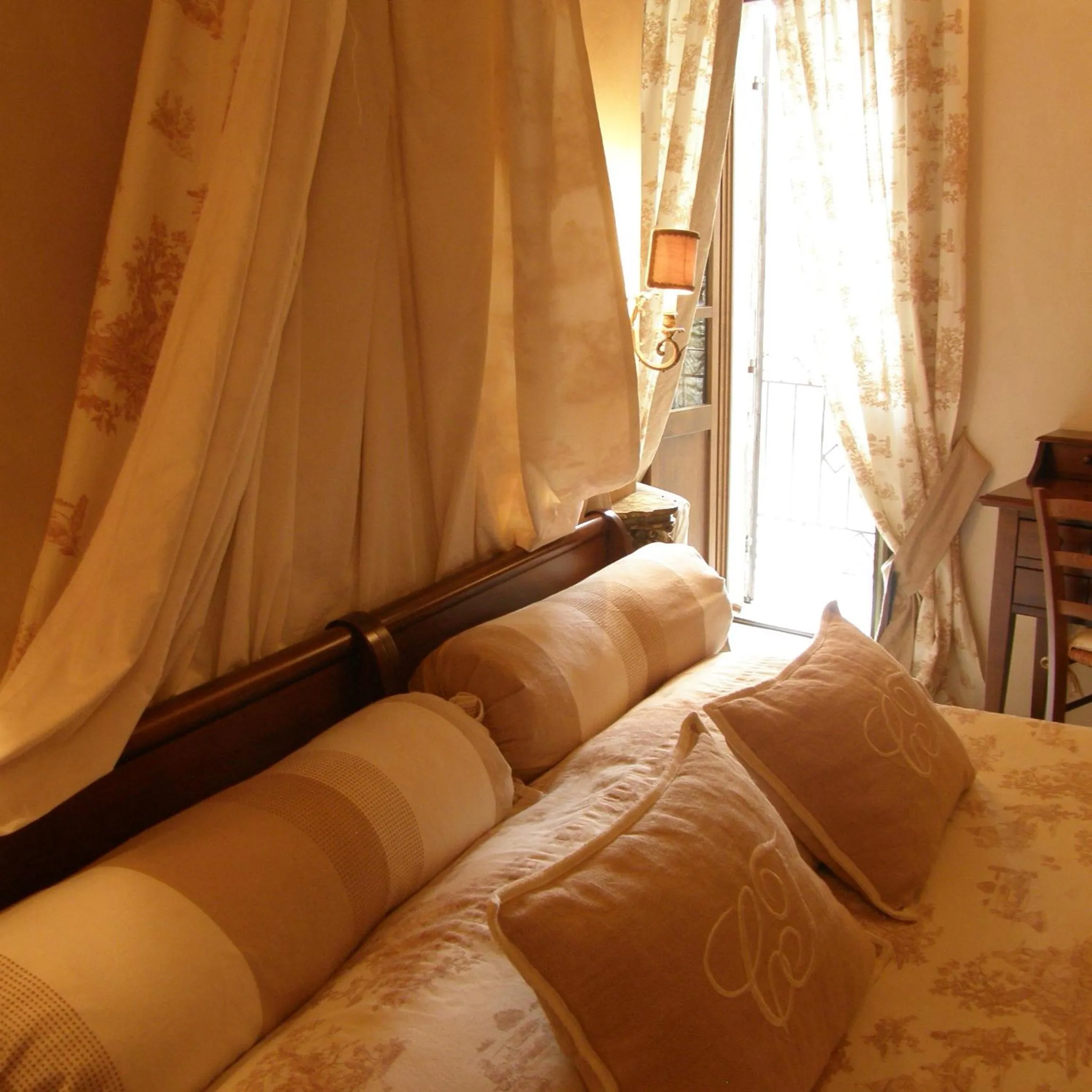 Bedroom, Bed in Hotel Castello Di Vigoleno