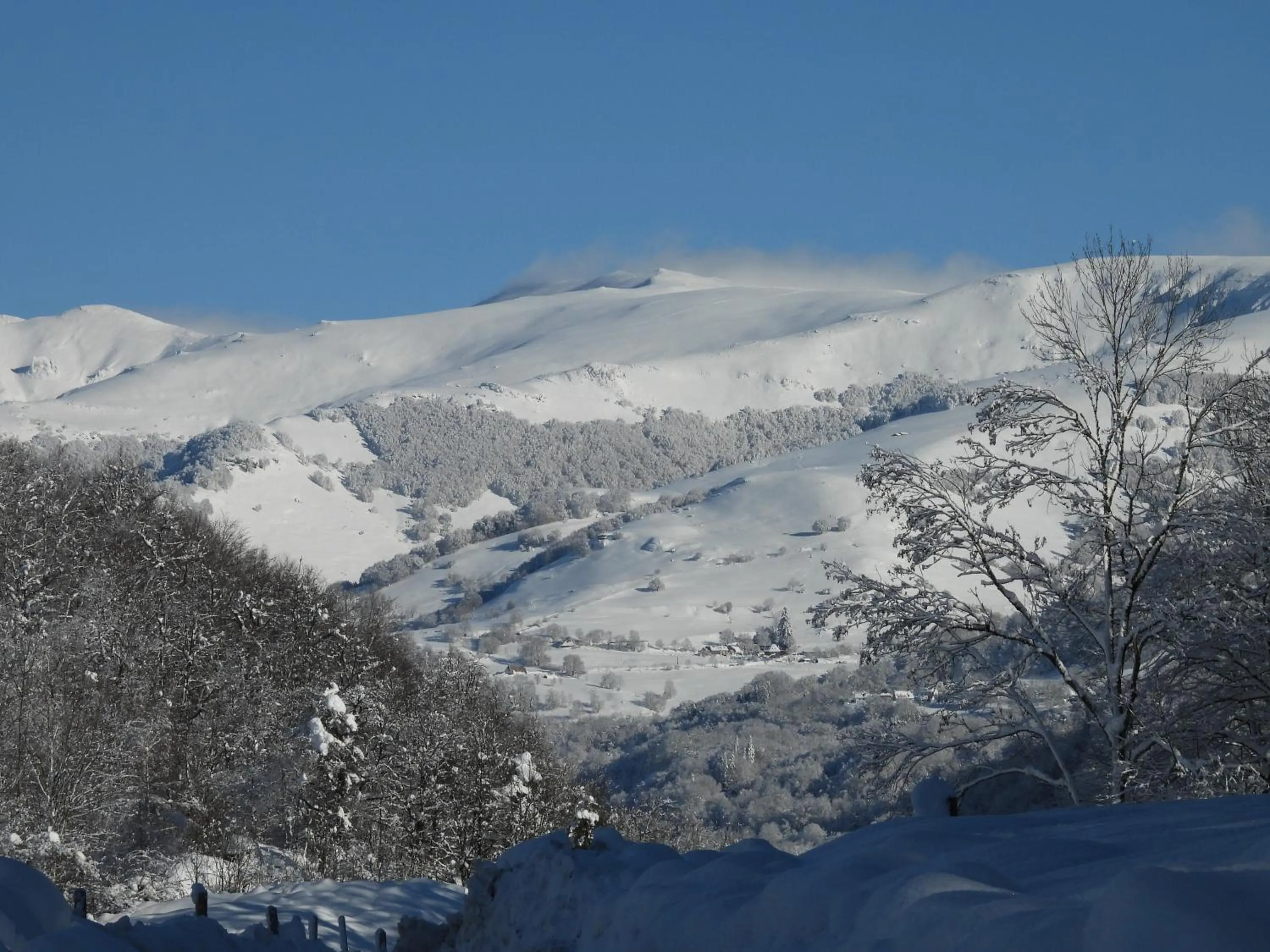 Mountain view in Le Figarelou