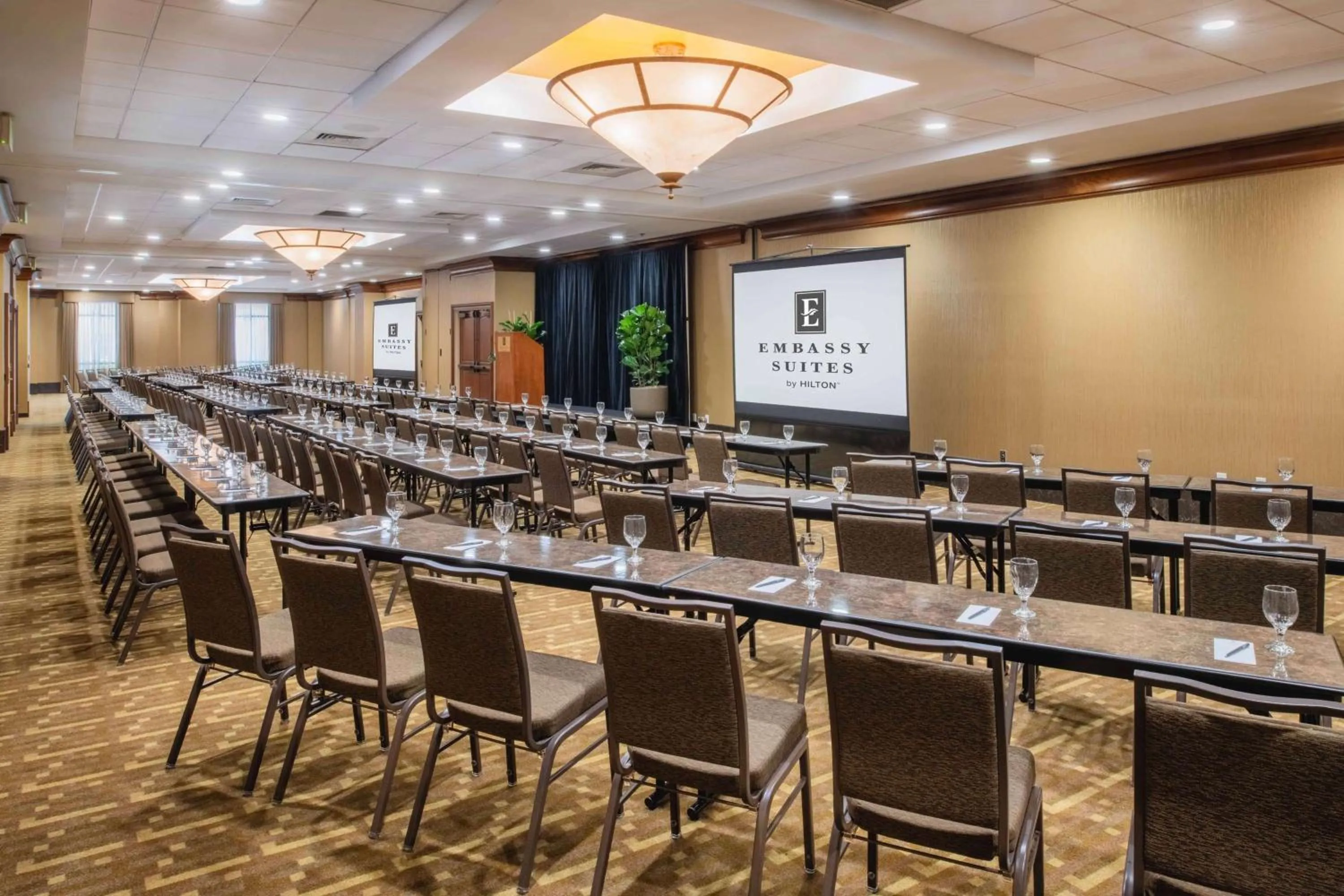 Meeting/conference room in Embassy Suites by Hilton Sacramento Riverfront Promenade