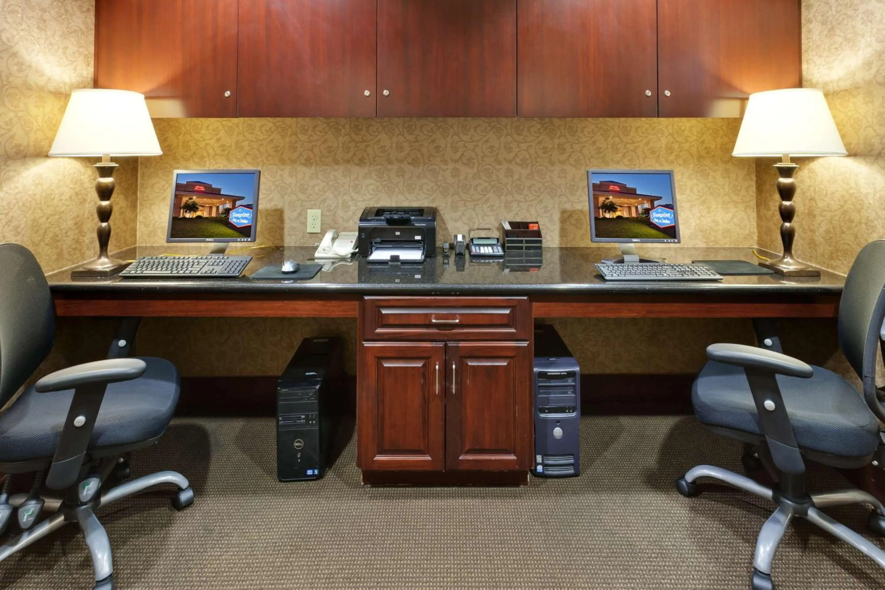 Business facilities in Hampton Inn & Suites Sacramento-Airport-Natomas