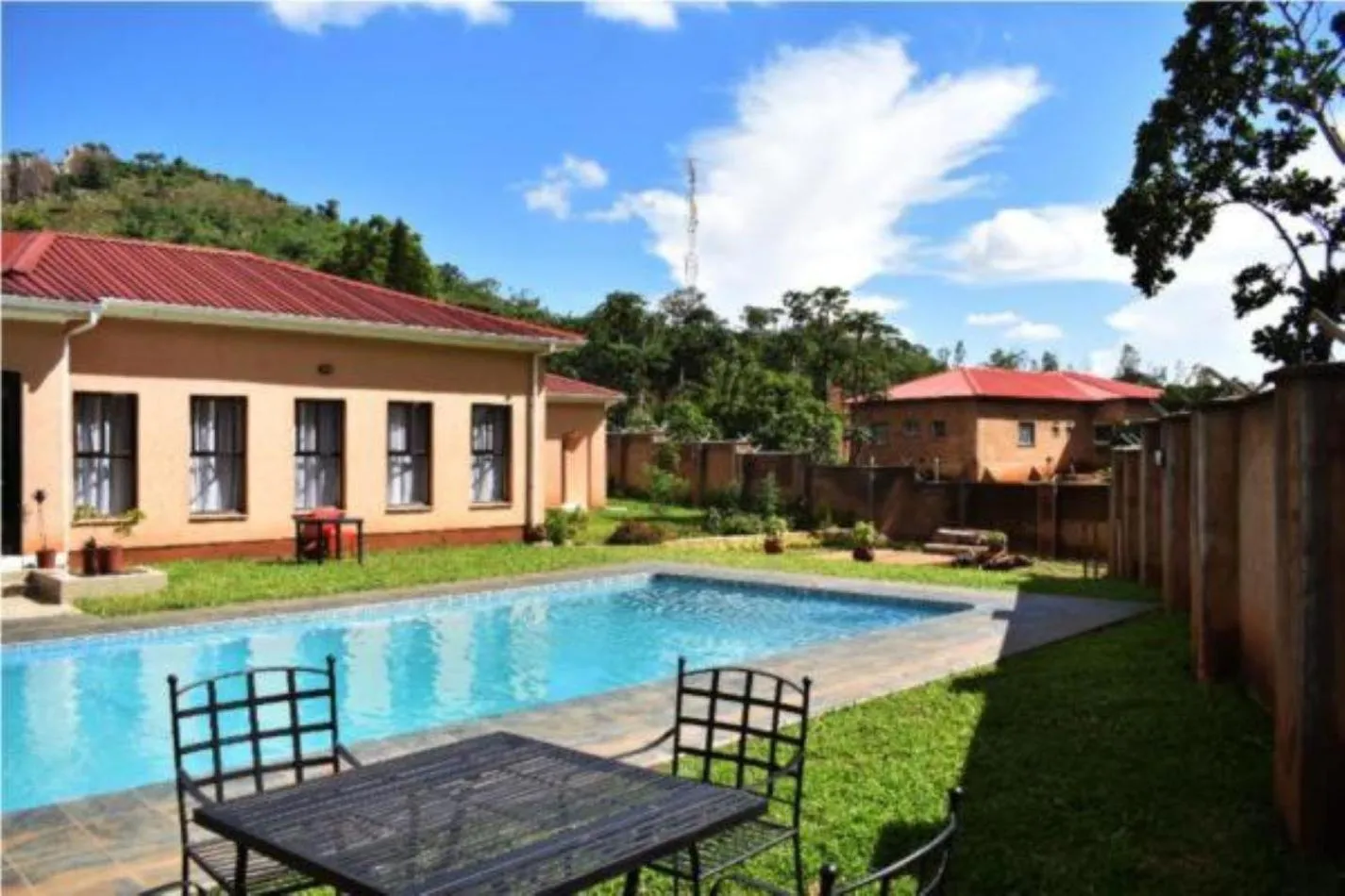 Property building in Wadonda Suites