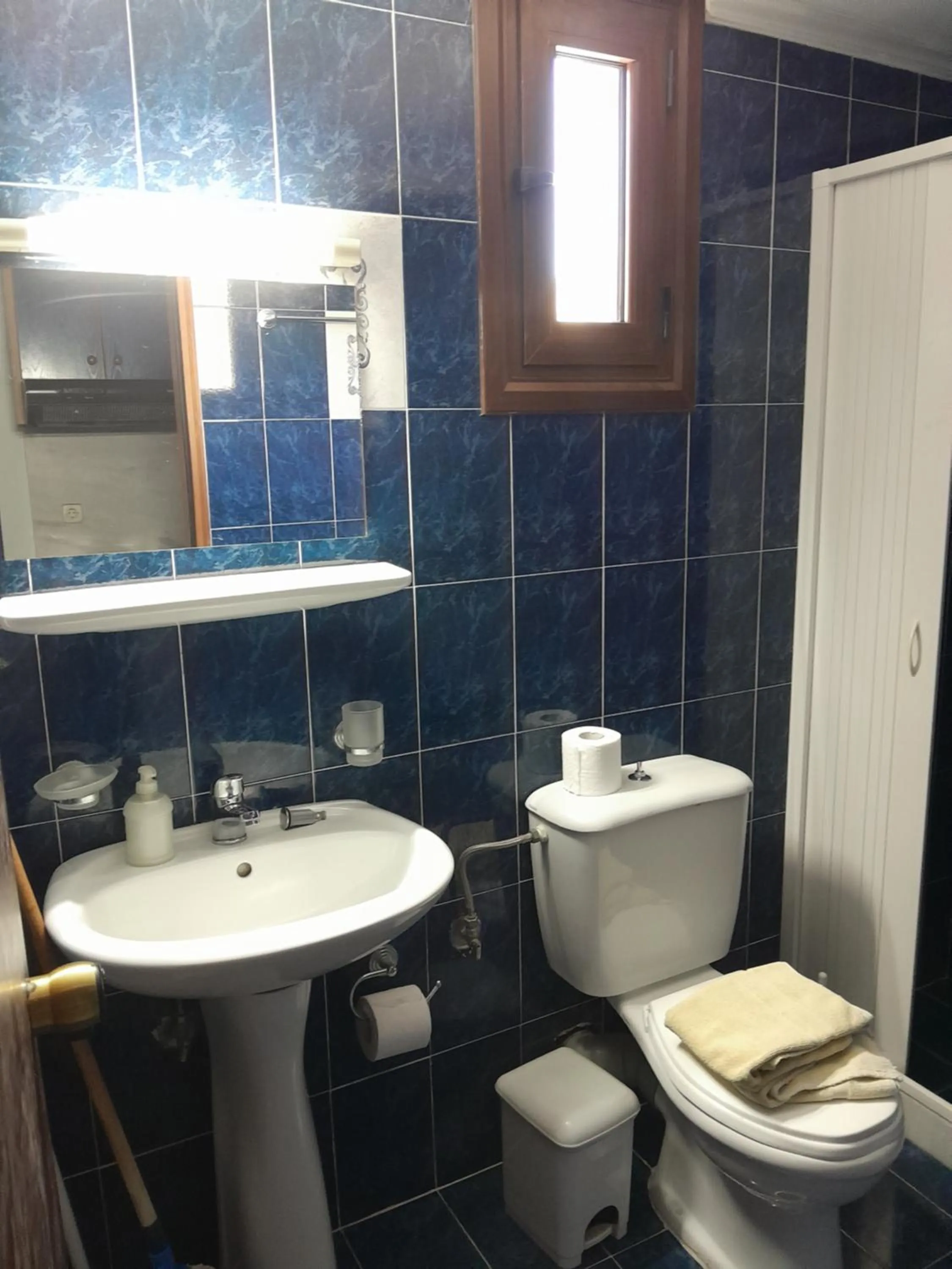 Toilet in Kavos Melissa Studios