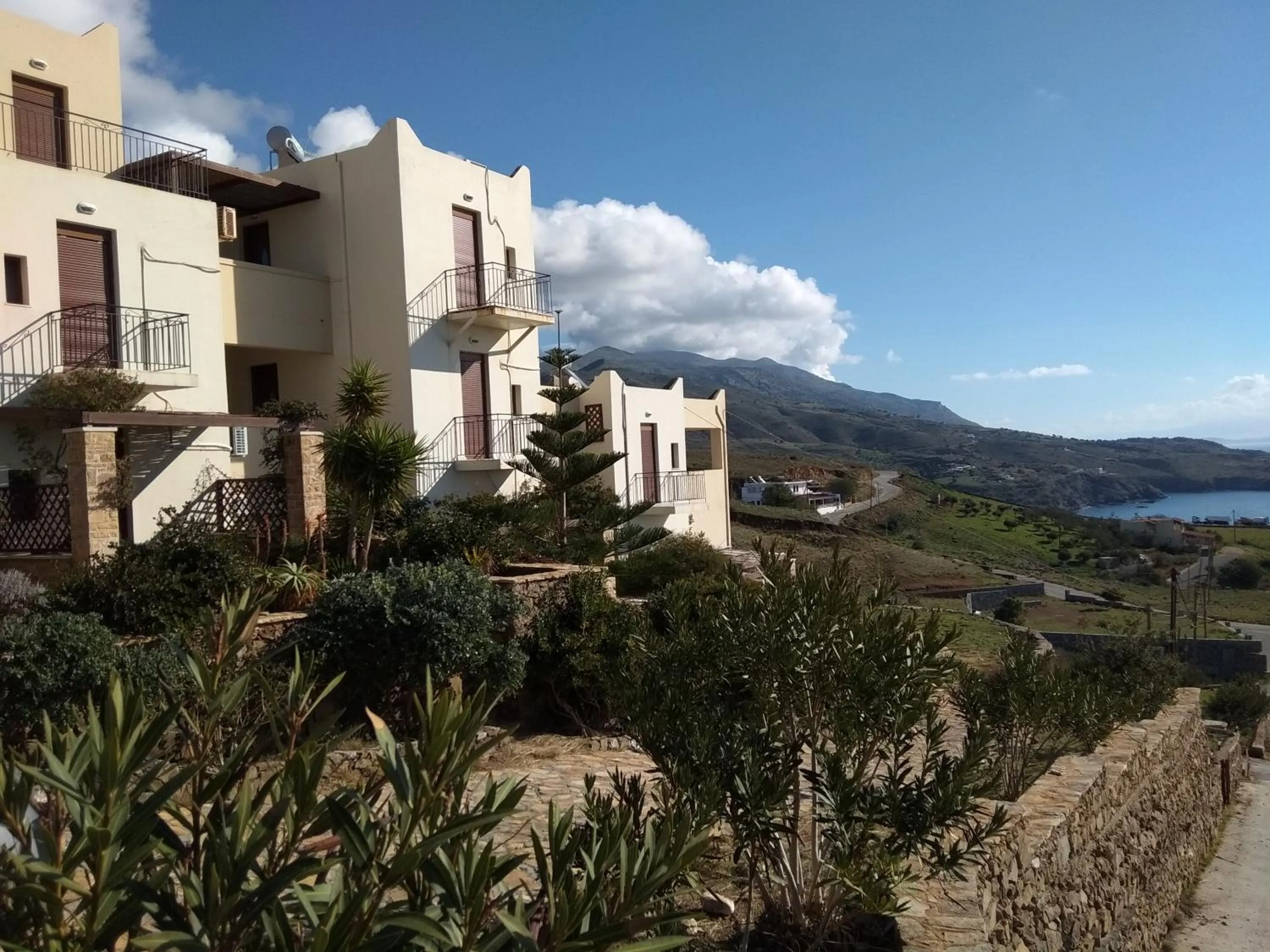 Facade/entrance in Kavos Melissa Studios