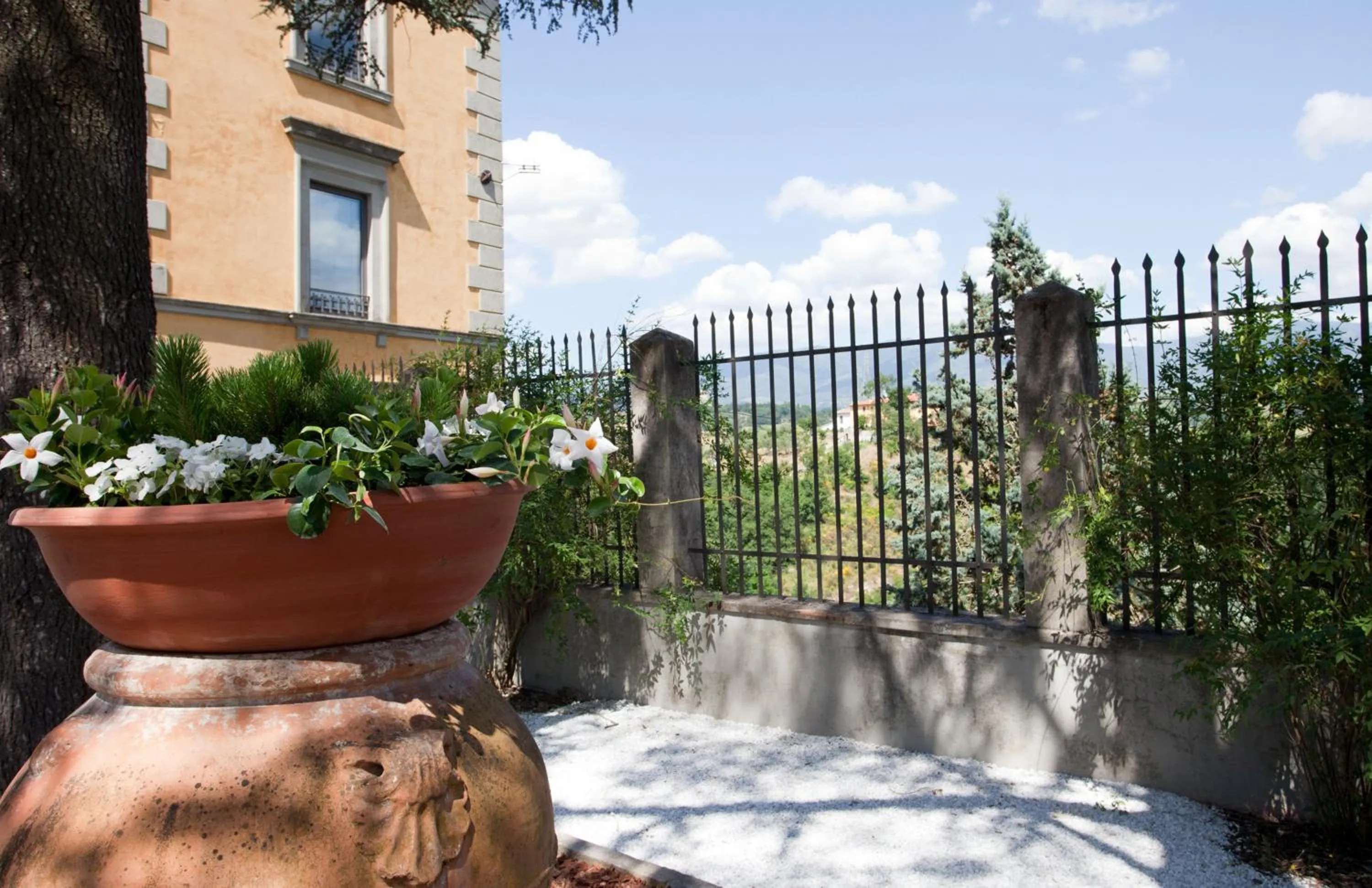 Facade/entrance in Relais Villa Belvedere