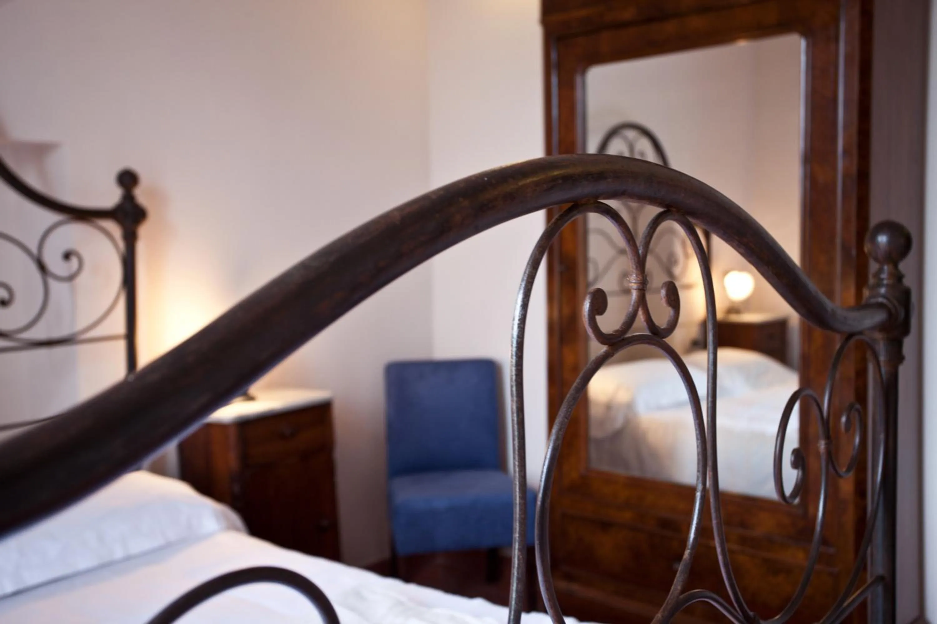 Decorative detail, Bed in Relais Villa Belvedere