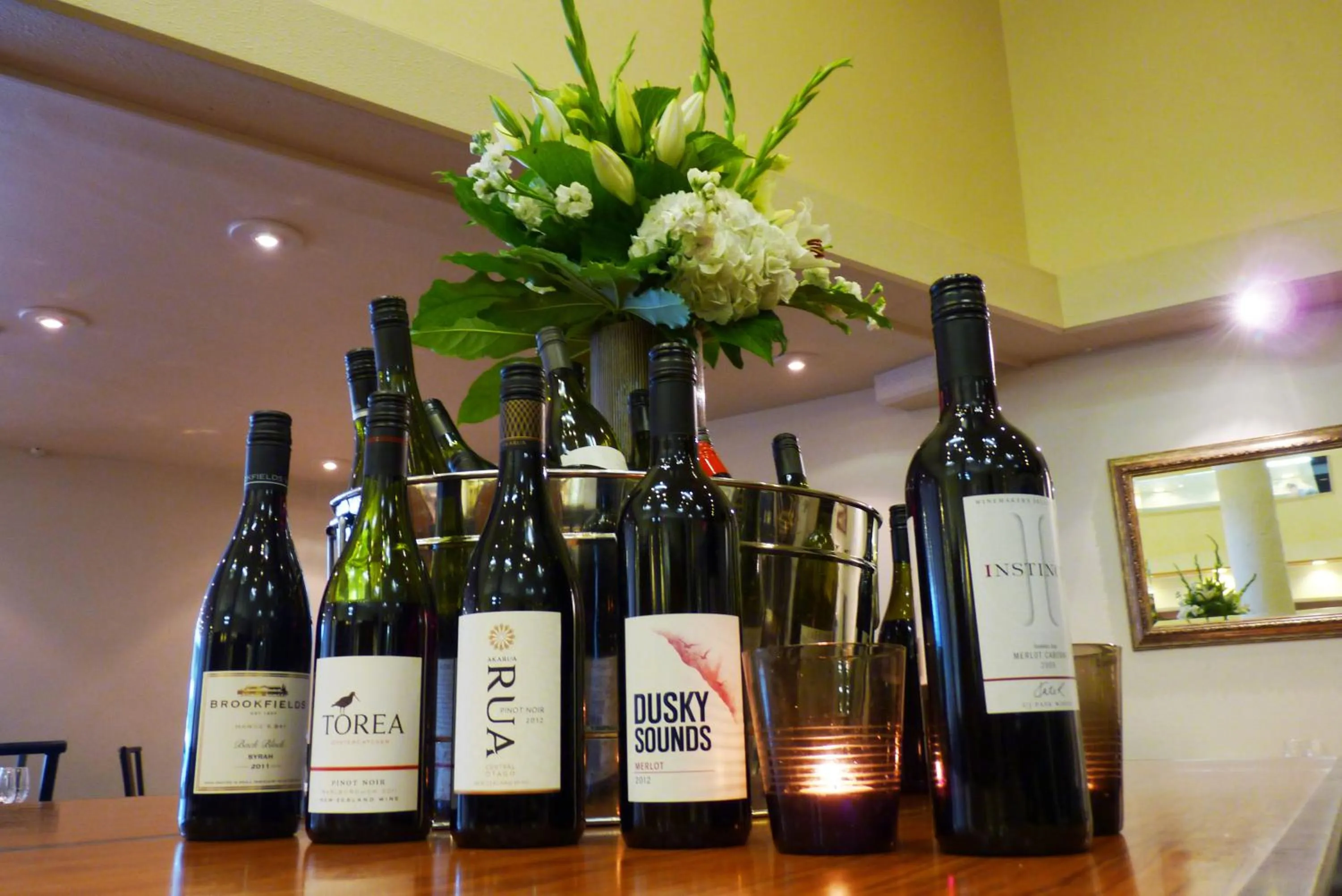 Food and drinks in West Plaza Hotel