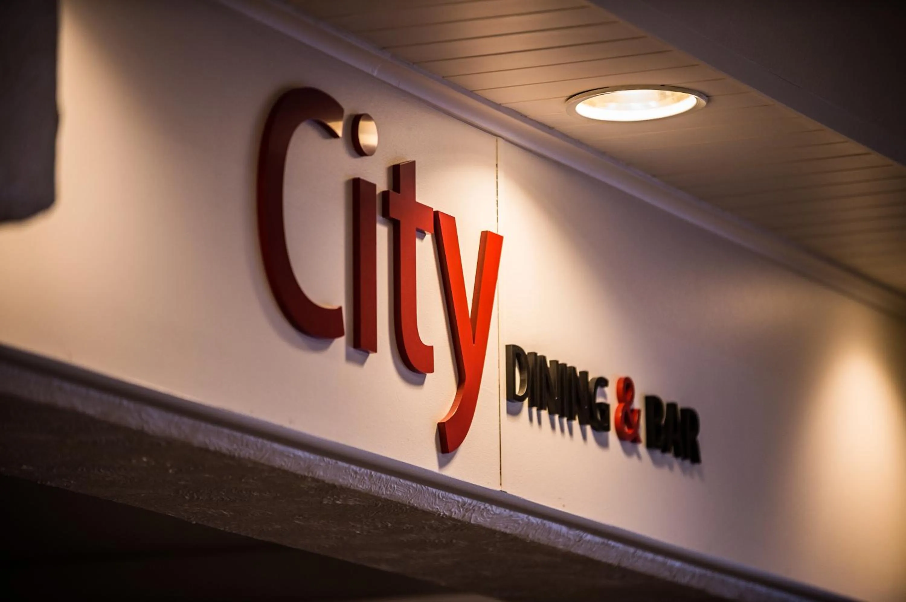 Lounge or bar in West Plaza Hotel