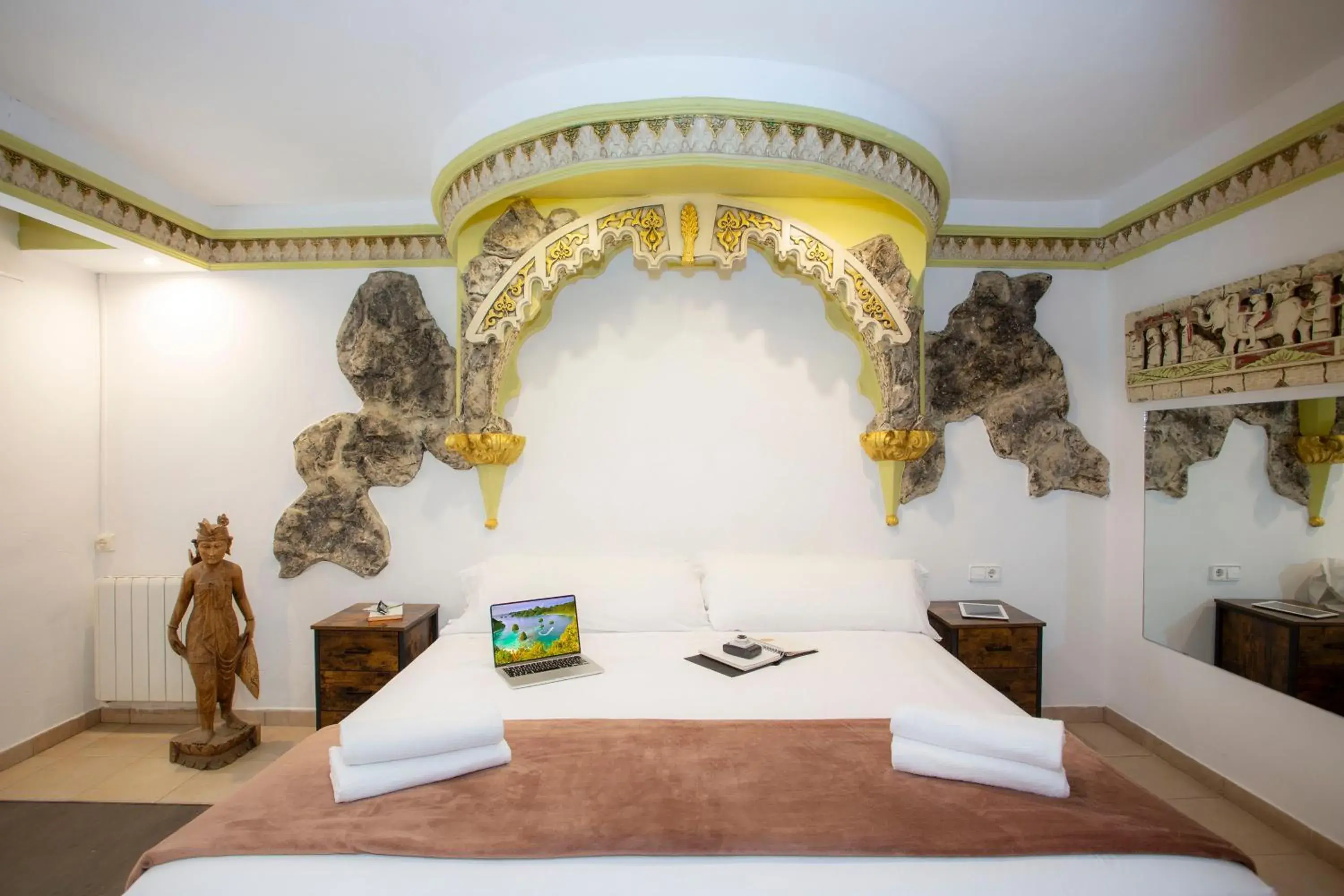 Double Room with Private Bathroom in Casual Civilizaciones Valencia Double Room with Private Bathroom in Casual Civilizaciones Valencia