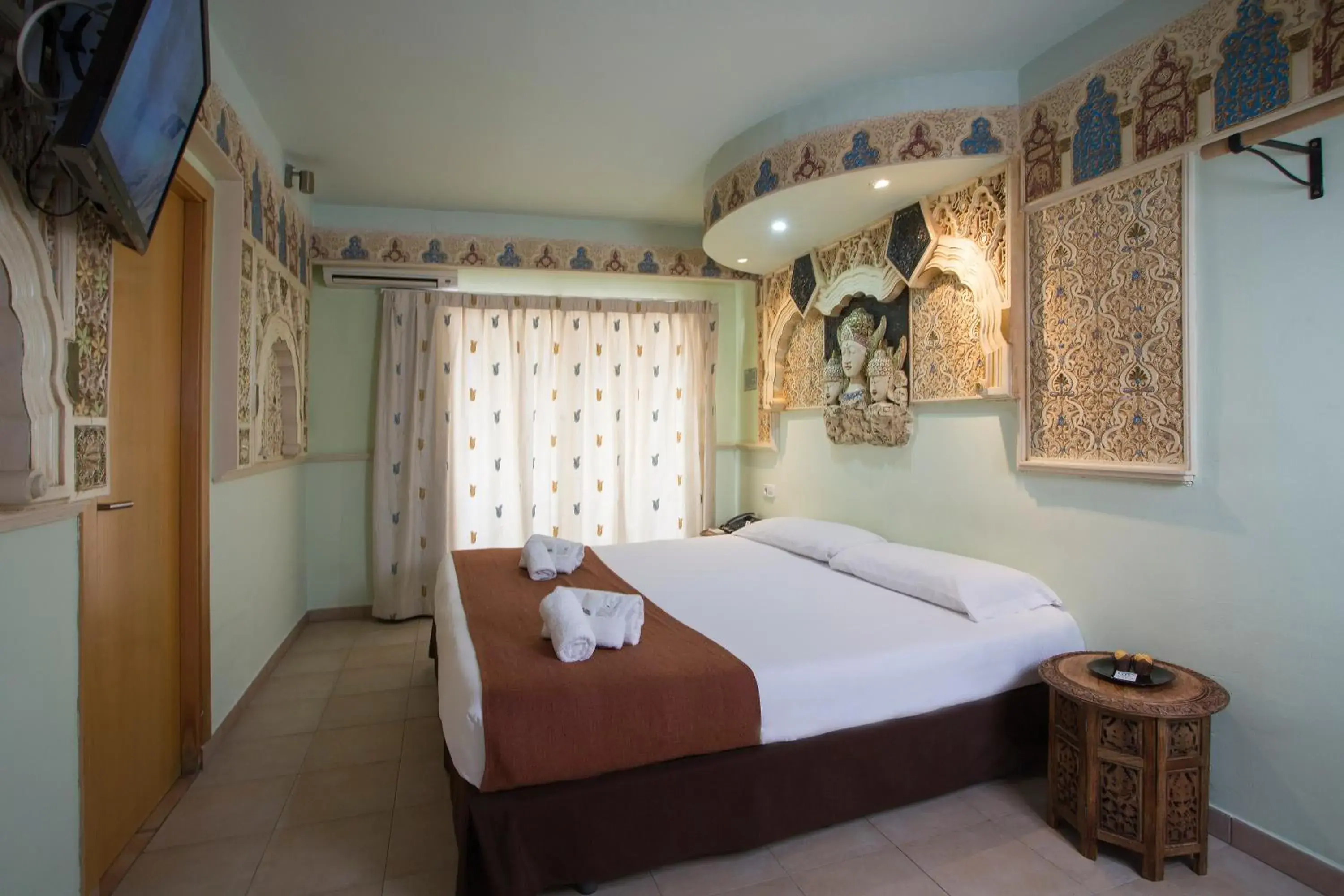 Double Room with Private Bathroom in Casual Civilizaciones Valencia Double Room with Private Bathroom in Casual Civilizaciones Valencia