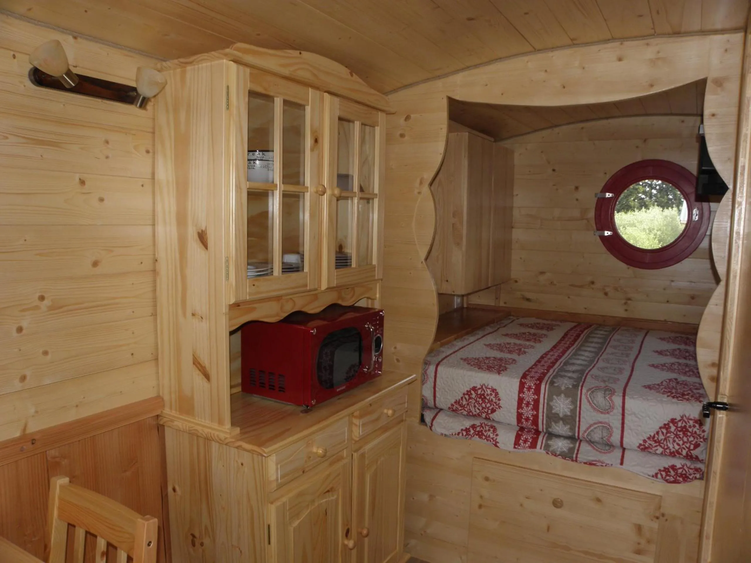 Bed in Provence Roulottes