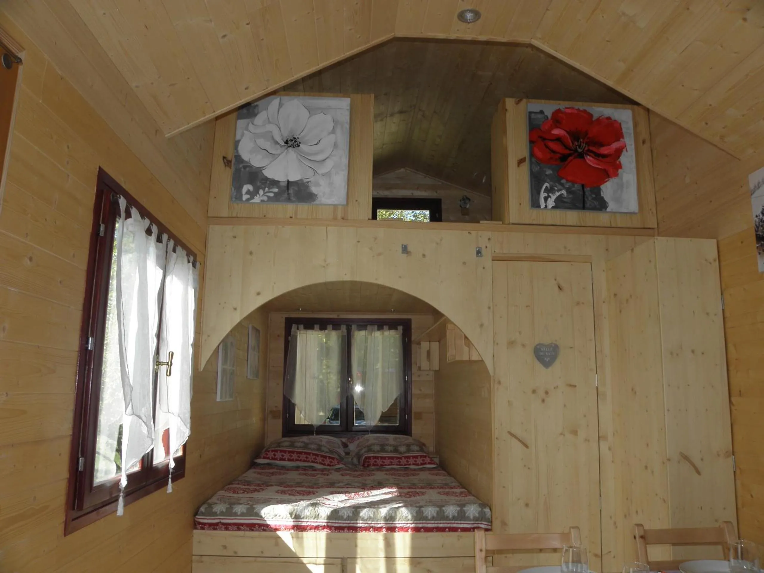 Bed in Provence Roulottes