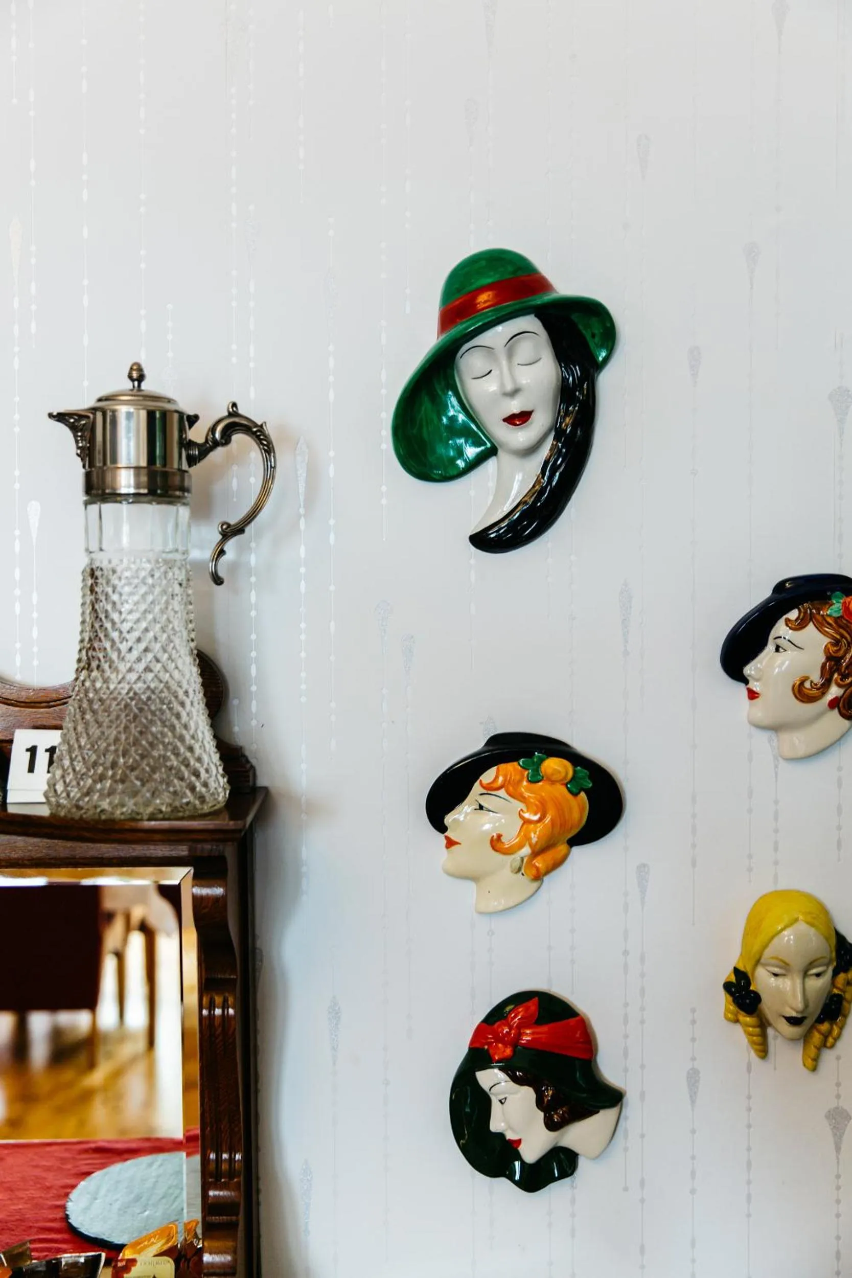 Decorative detail in Alltavona House