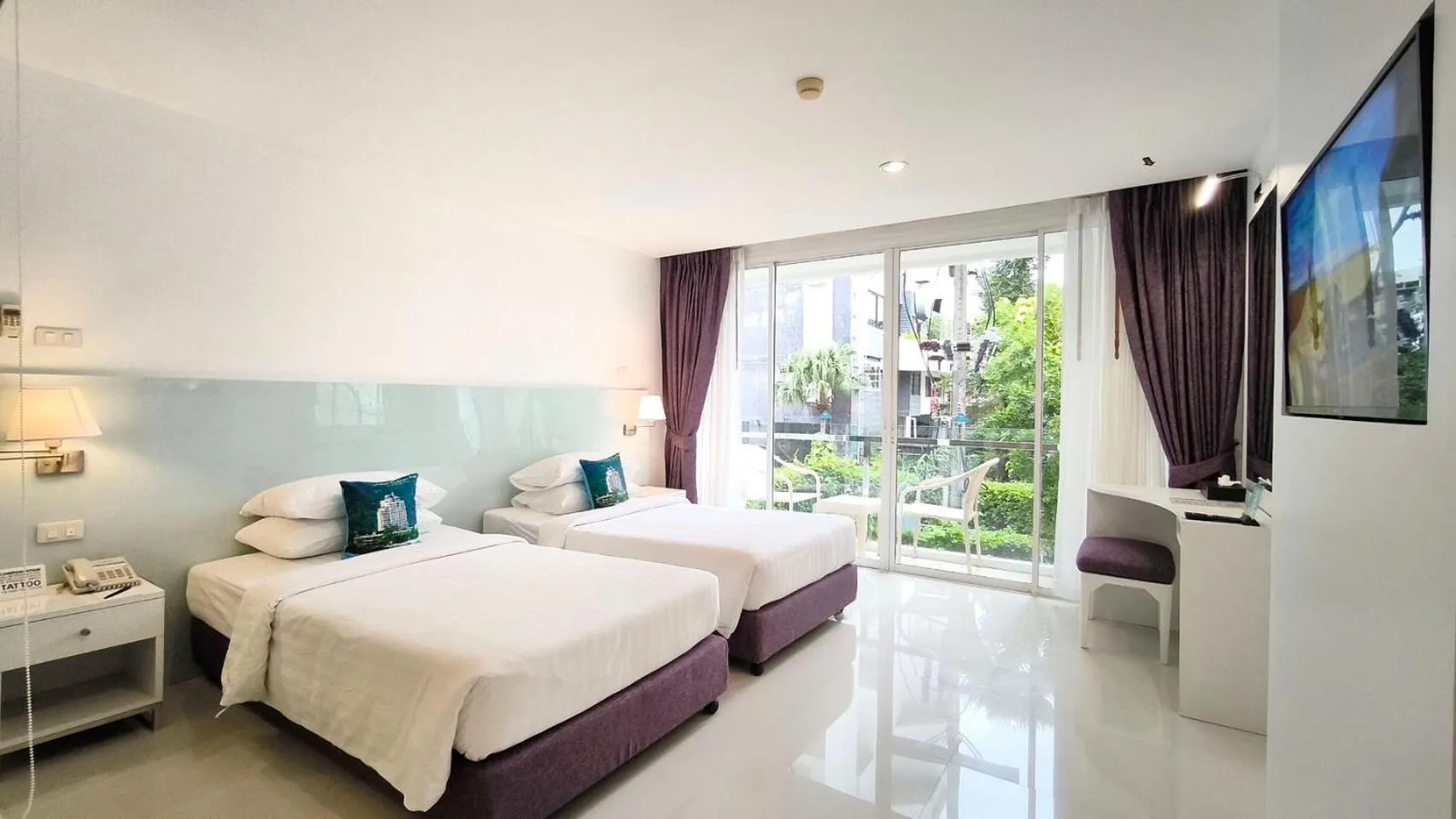 Bedroom, Bed in Andaman Beach Suites Hotel, Patong Phuket