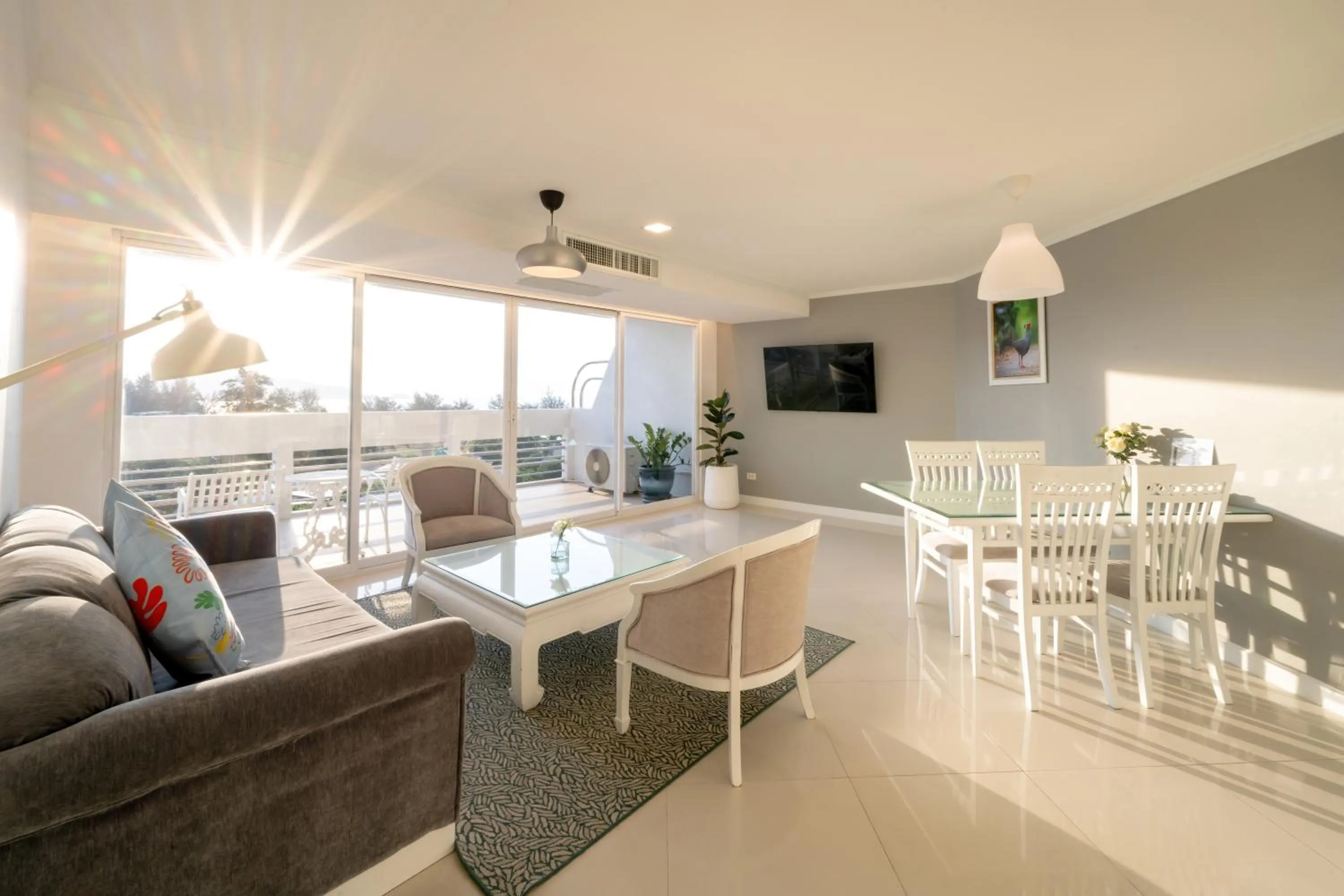 TV and multimedia in Andaman Beach Suites Hotel, Patong Phuket