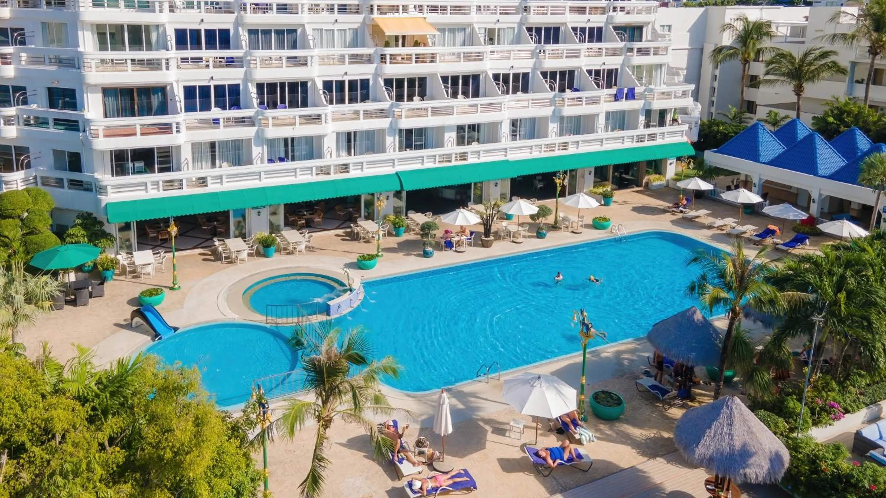 Swimming pool in Andaman Beach Suites Hotel, Patong Phuket