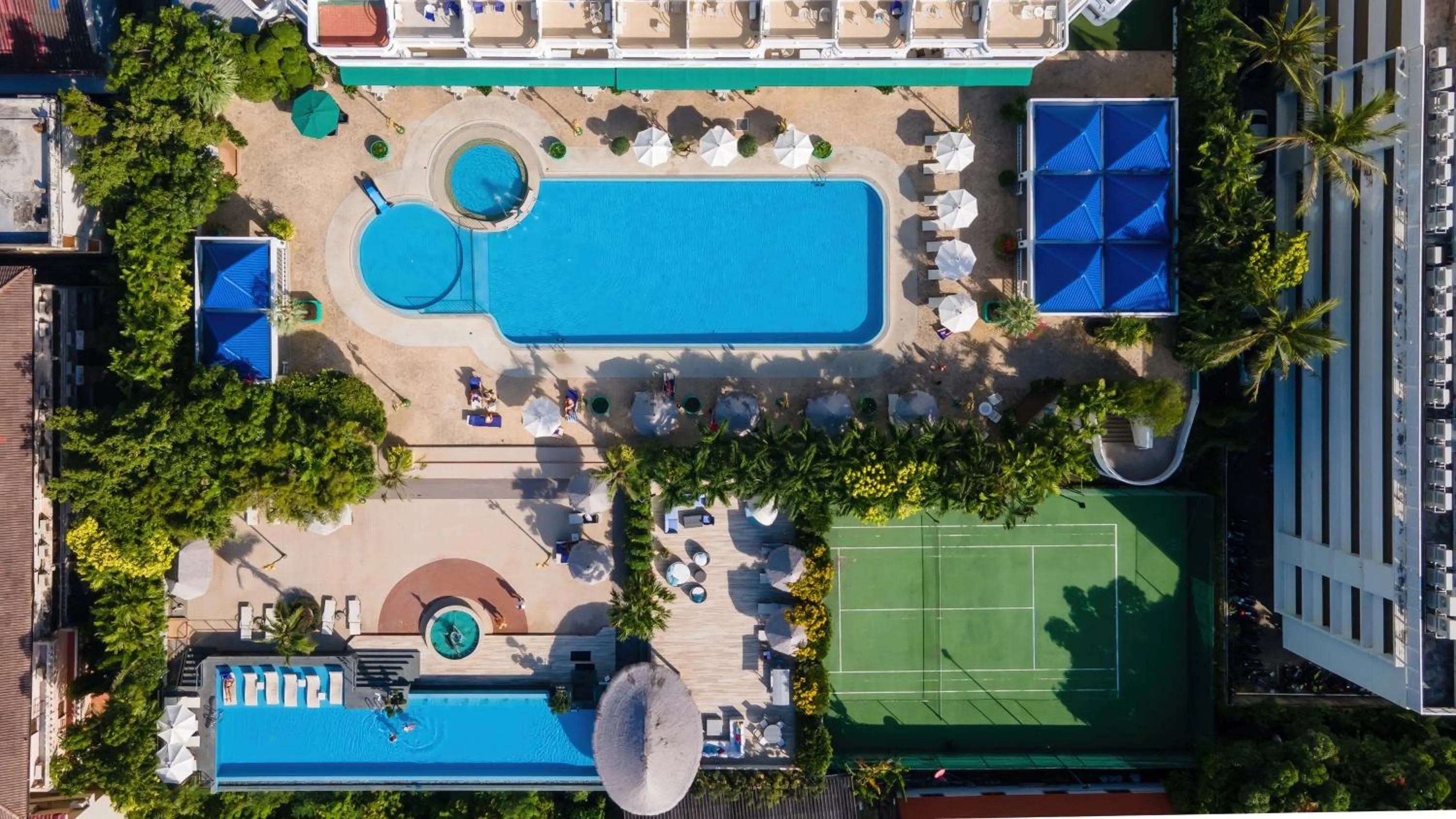 Swimming pool in Andaman Beach Suites Hotel, Patong Phuket