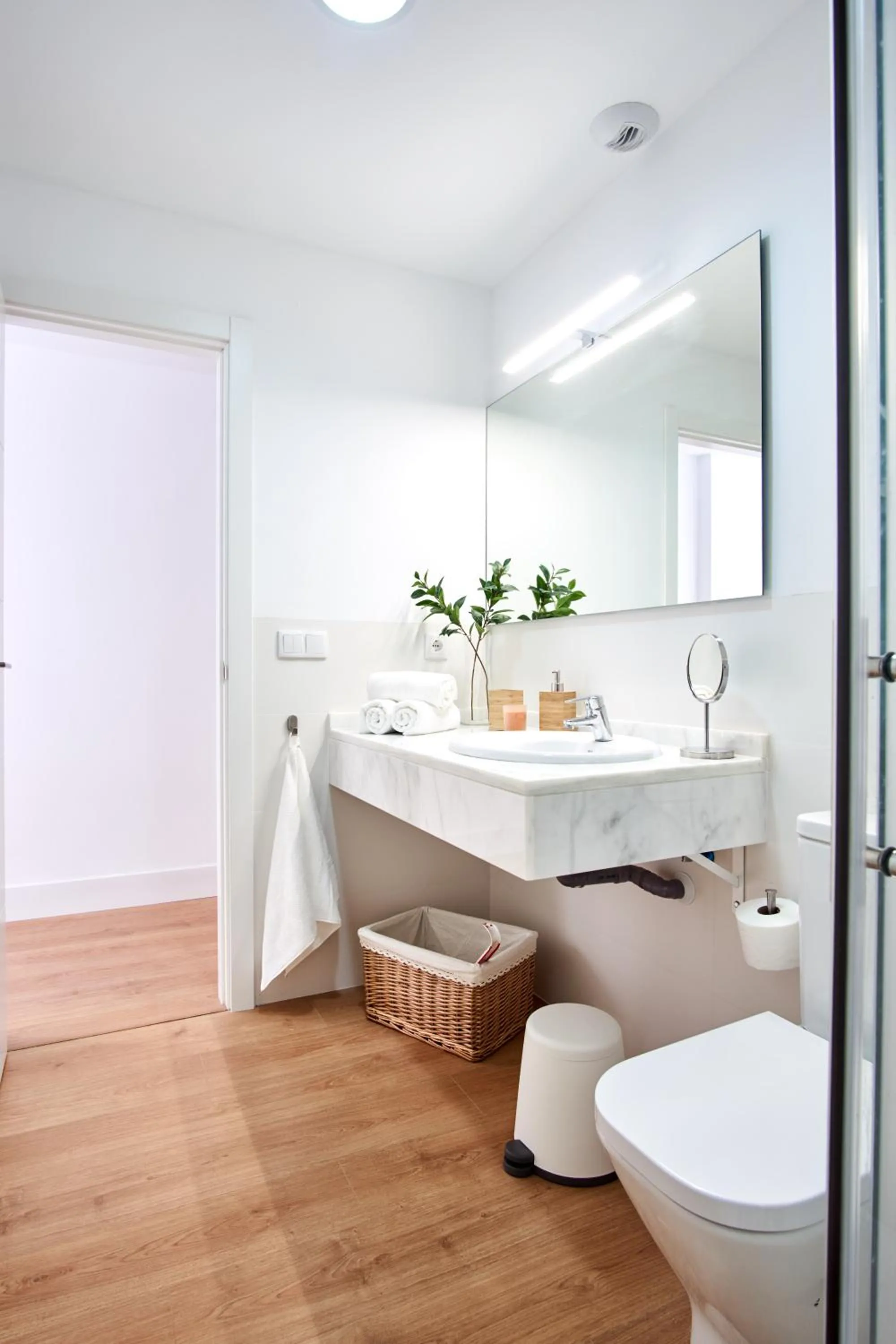 Virgen del Valle Deluxe Suite by Valcambre