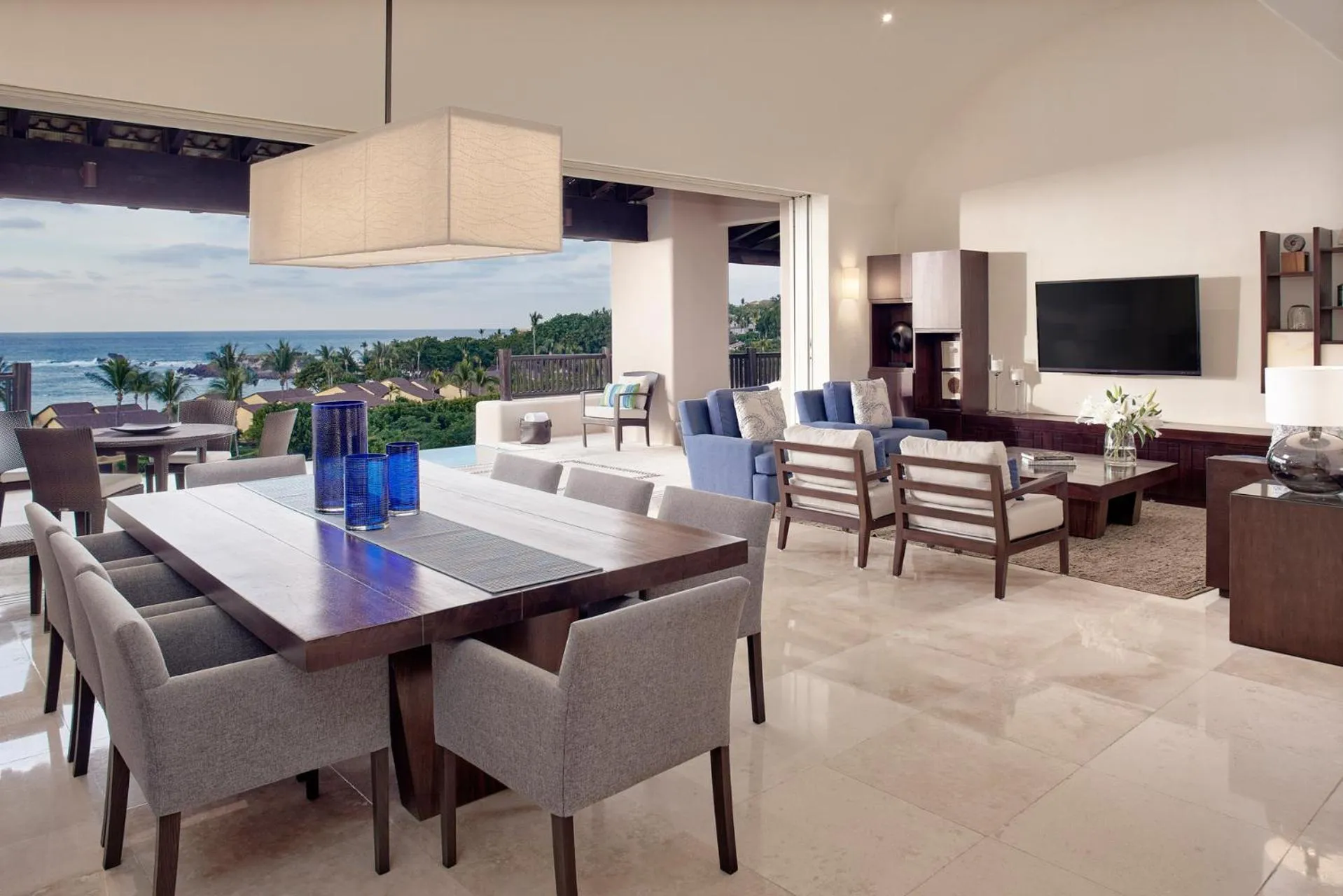 Dining area in Four Seasons Resort Punta Mita