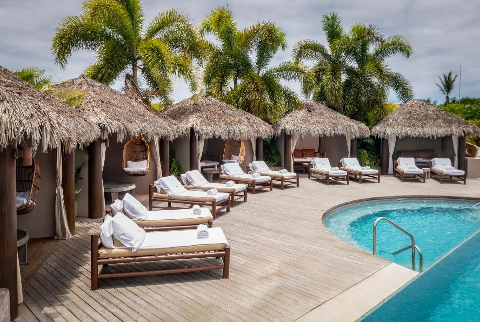 Swimming pool in Four Seasons Resort Punta Mita