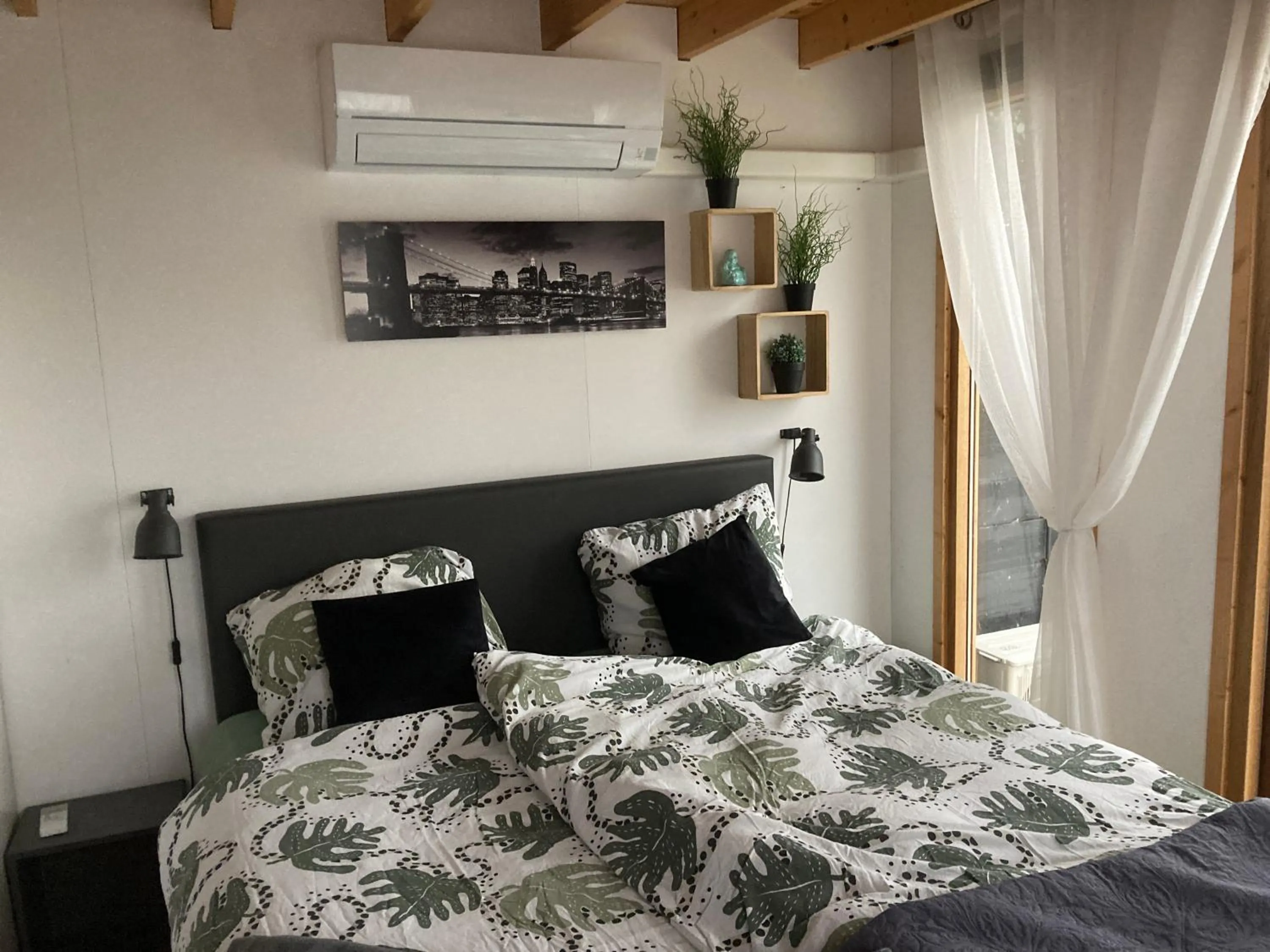 Bed in Bed & Breakfast ‘t Westergouwertje