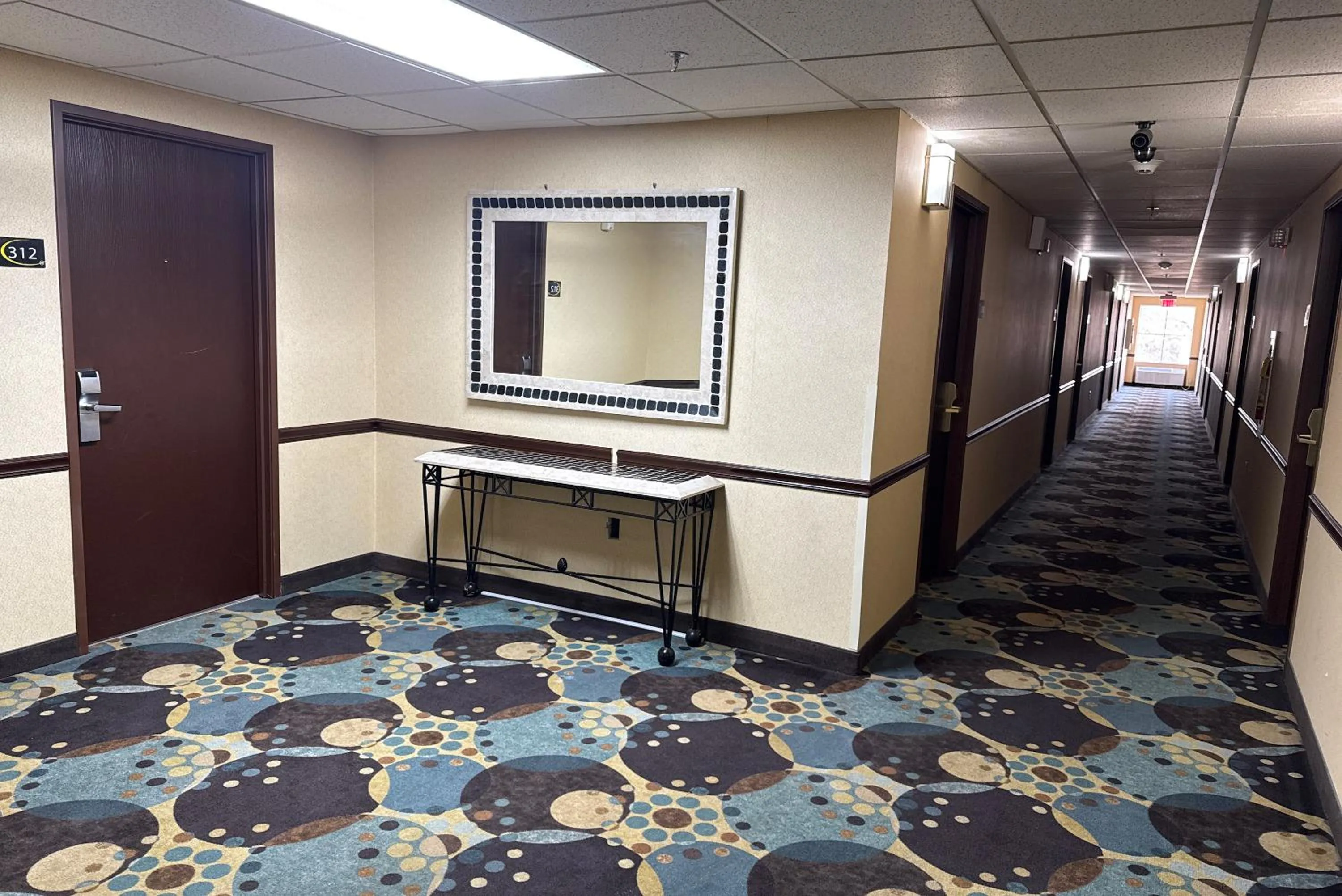 Super 8 by Wyndham Mars/Cranberry/Pittsburgh Area