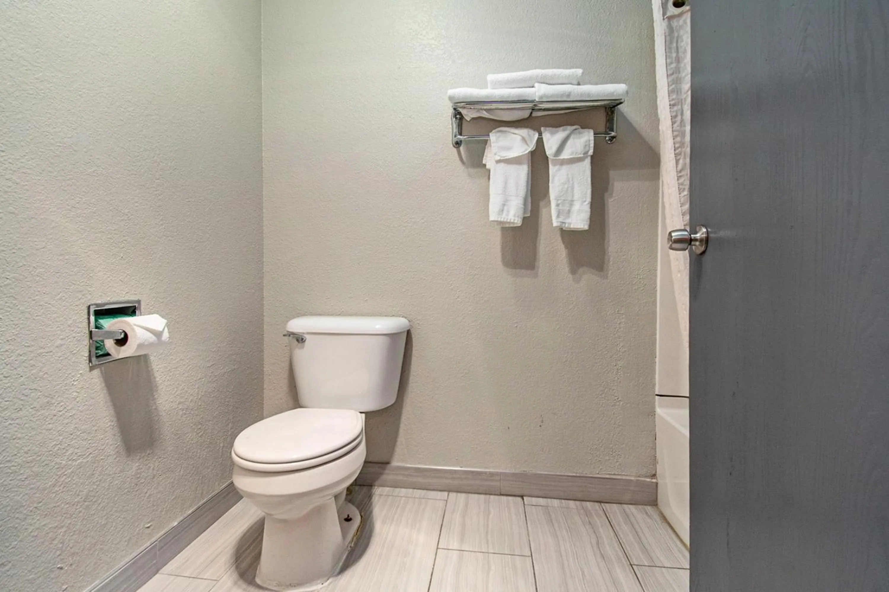 Bathroom in Days Inn & Suites by Wyndham Mt Pleasant