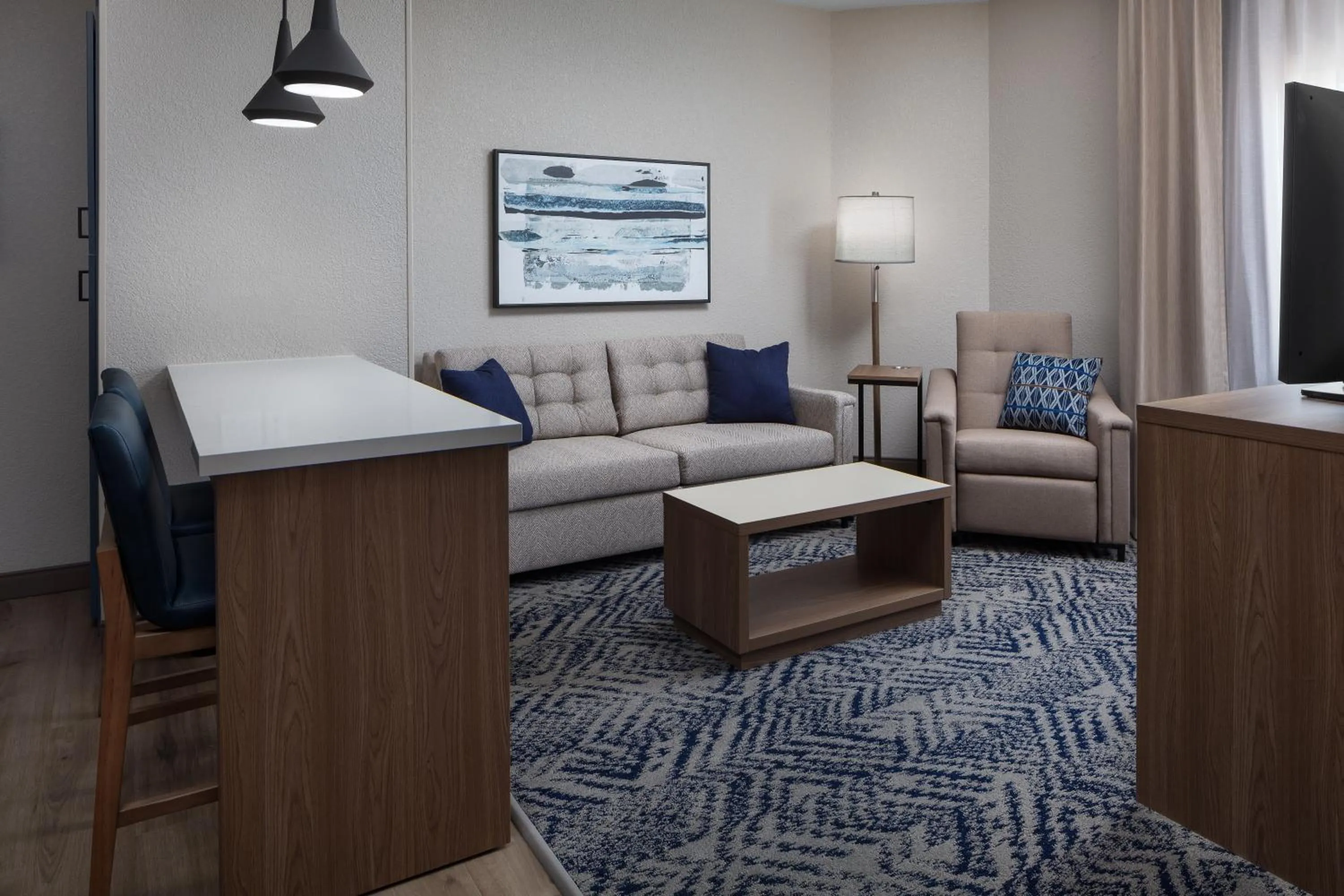 Living room in Candlewood Suites St. Robert by IHG