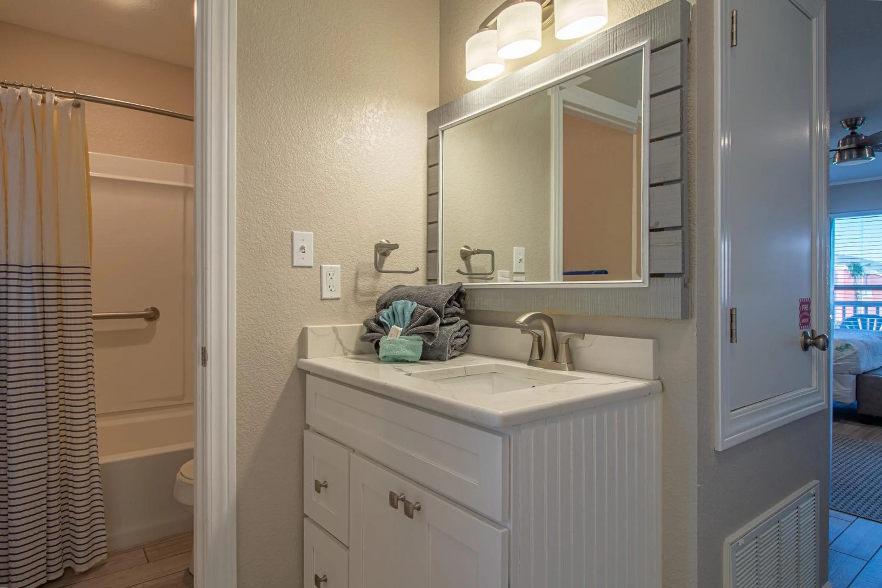 Executive Keys Condominiums on the Beach