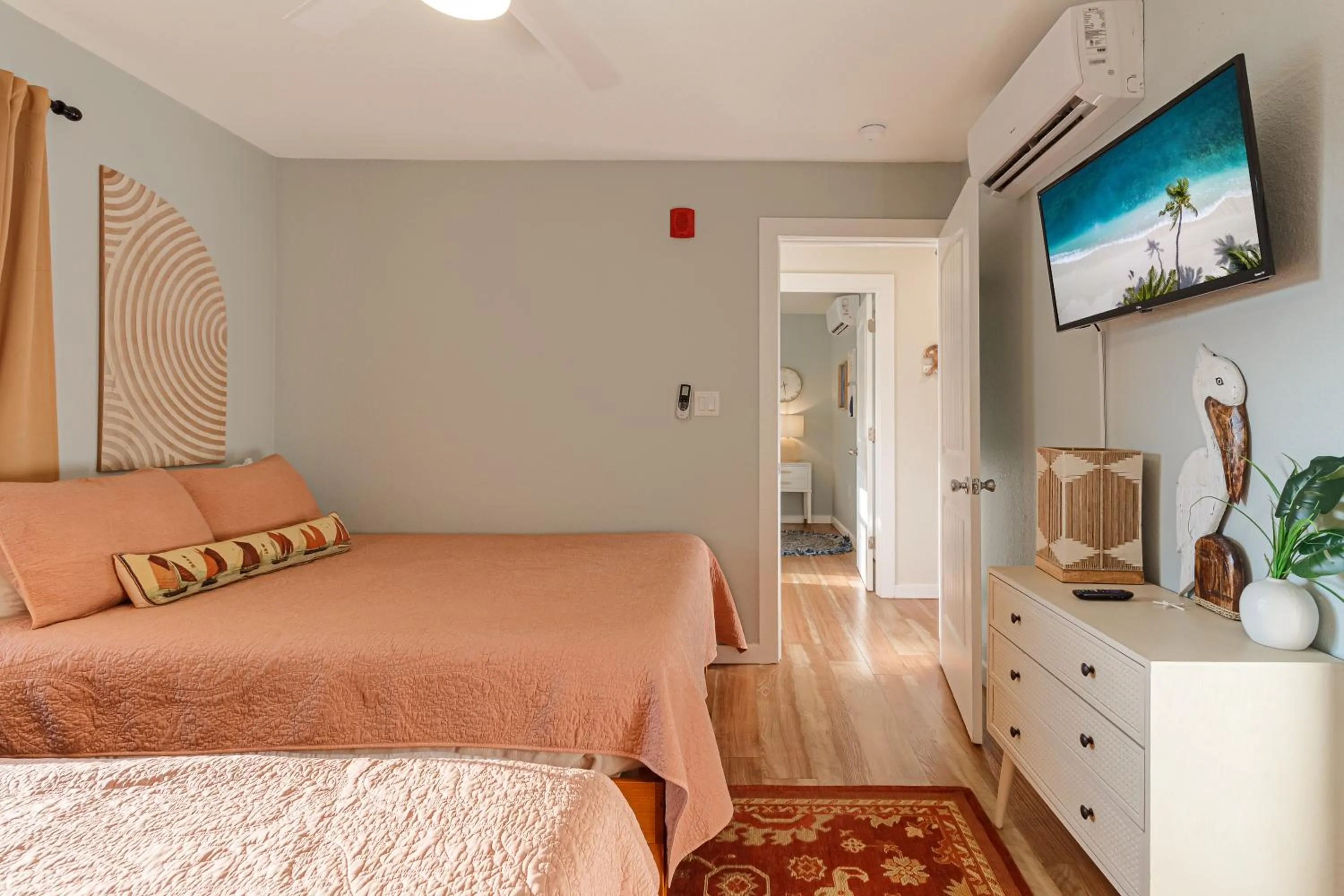 Bed in Executive Keys Condominiums on the Beach