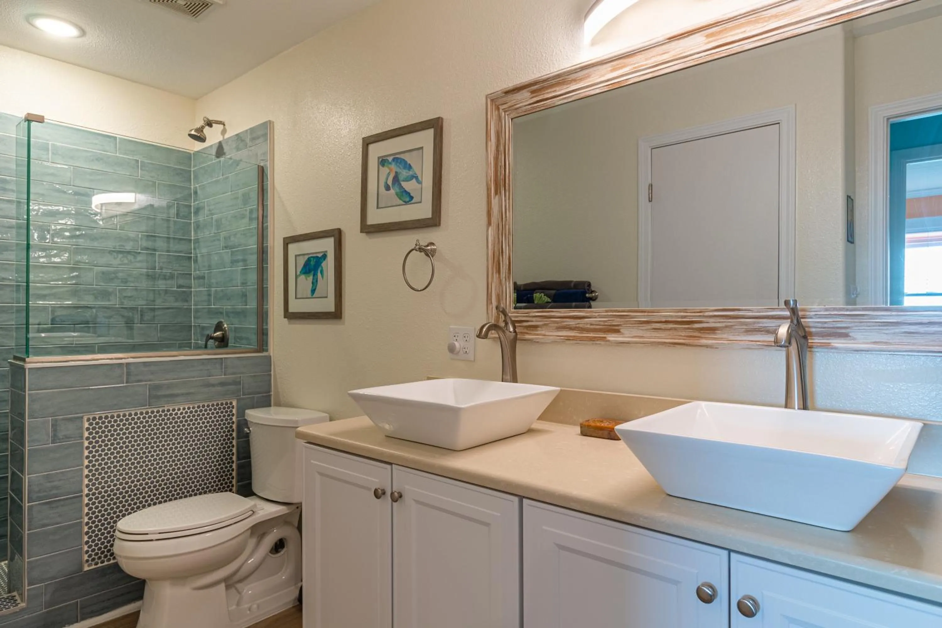 Executive Keys Condominiums on the Beach