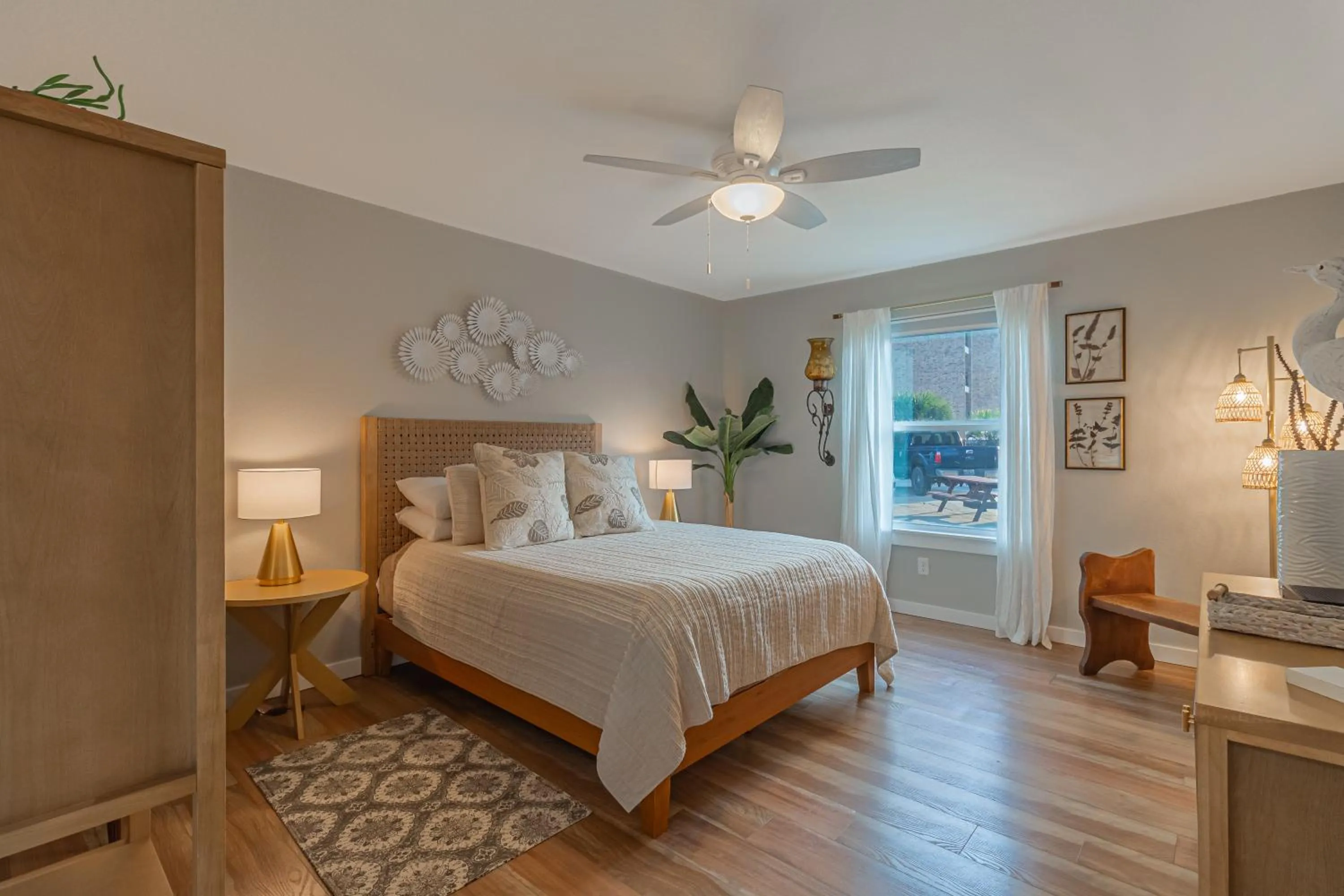 Bed in Executive Keys Condominiums on the Beach