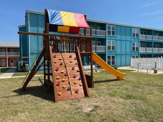 Executive Keys Condominiums on the Beach