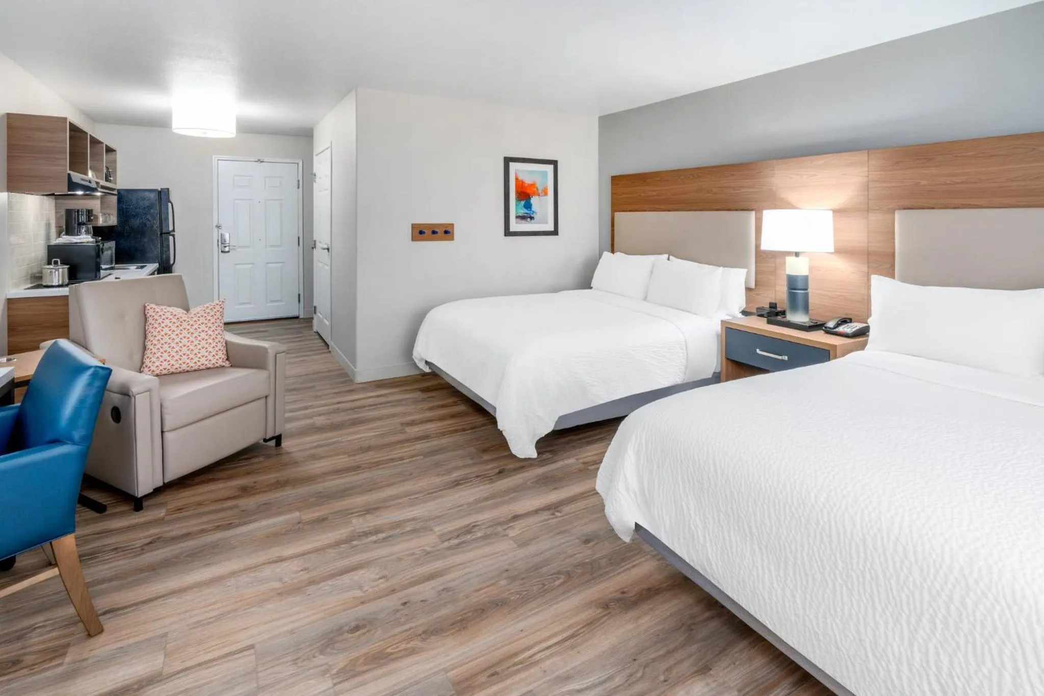 Photo of the whole room, Bed in Candlewood Suites Denver Northeast - Brighton by IHG