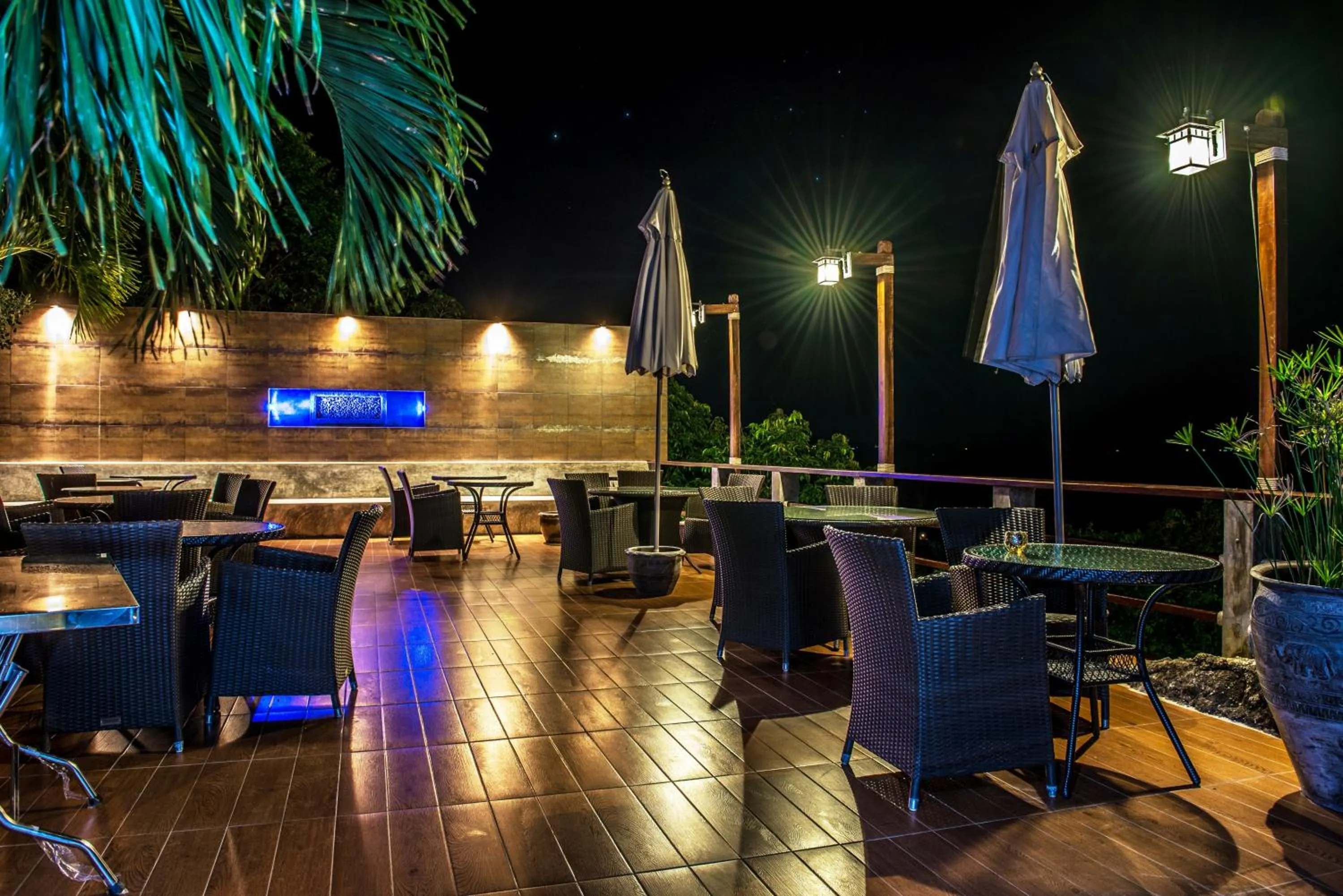 Restaurant/places to eat in Sunset Hill Boutique Resort Koh Phangan