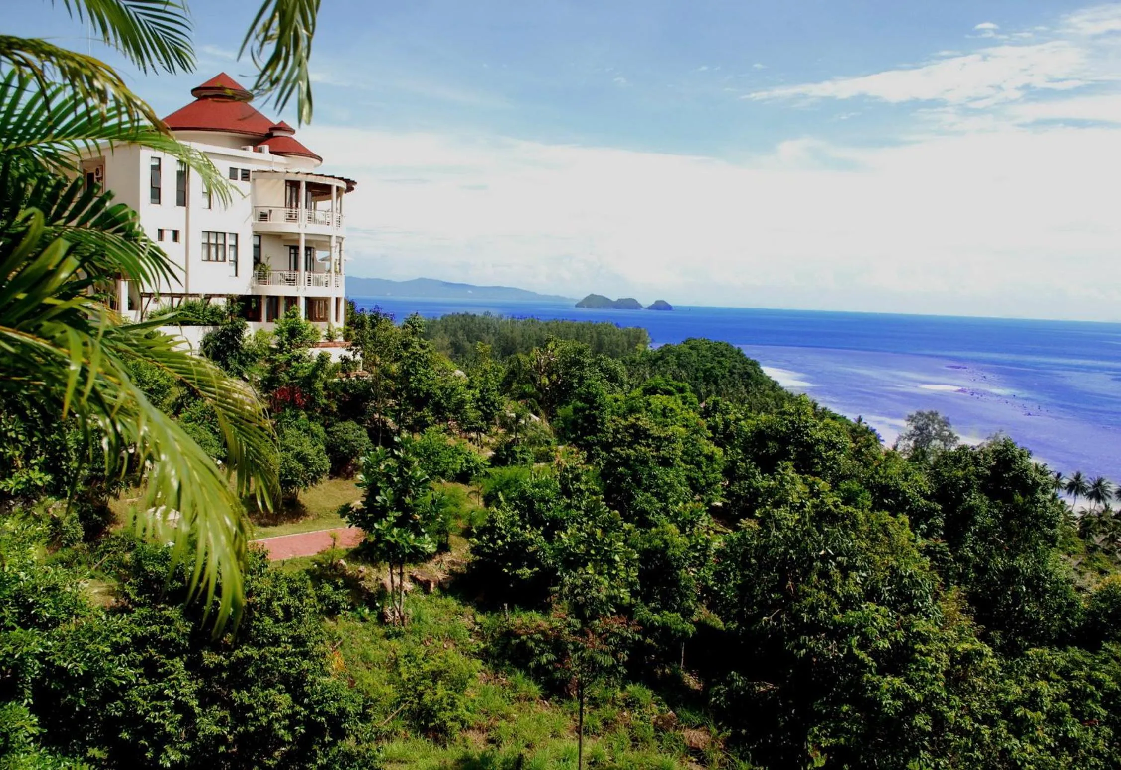 Facade/entrance in Sunset Hill Boutique Resort Koh Phangan