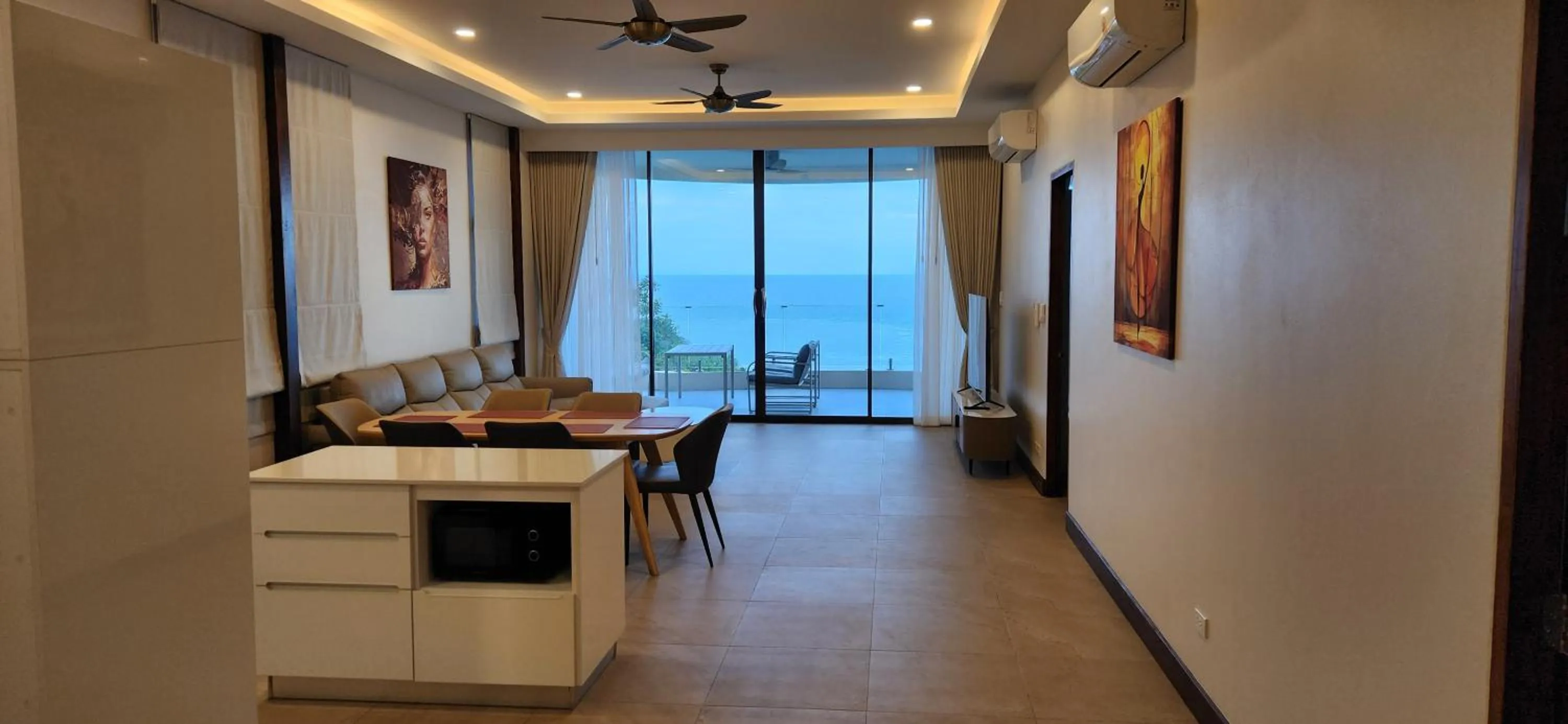 Living room in Sunset Hill Boutique Resort Koh Phangan