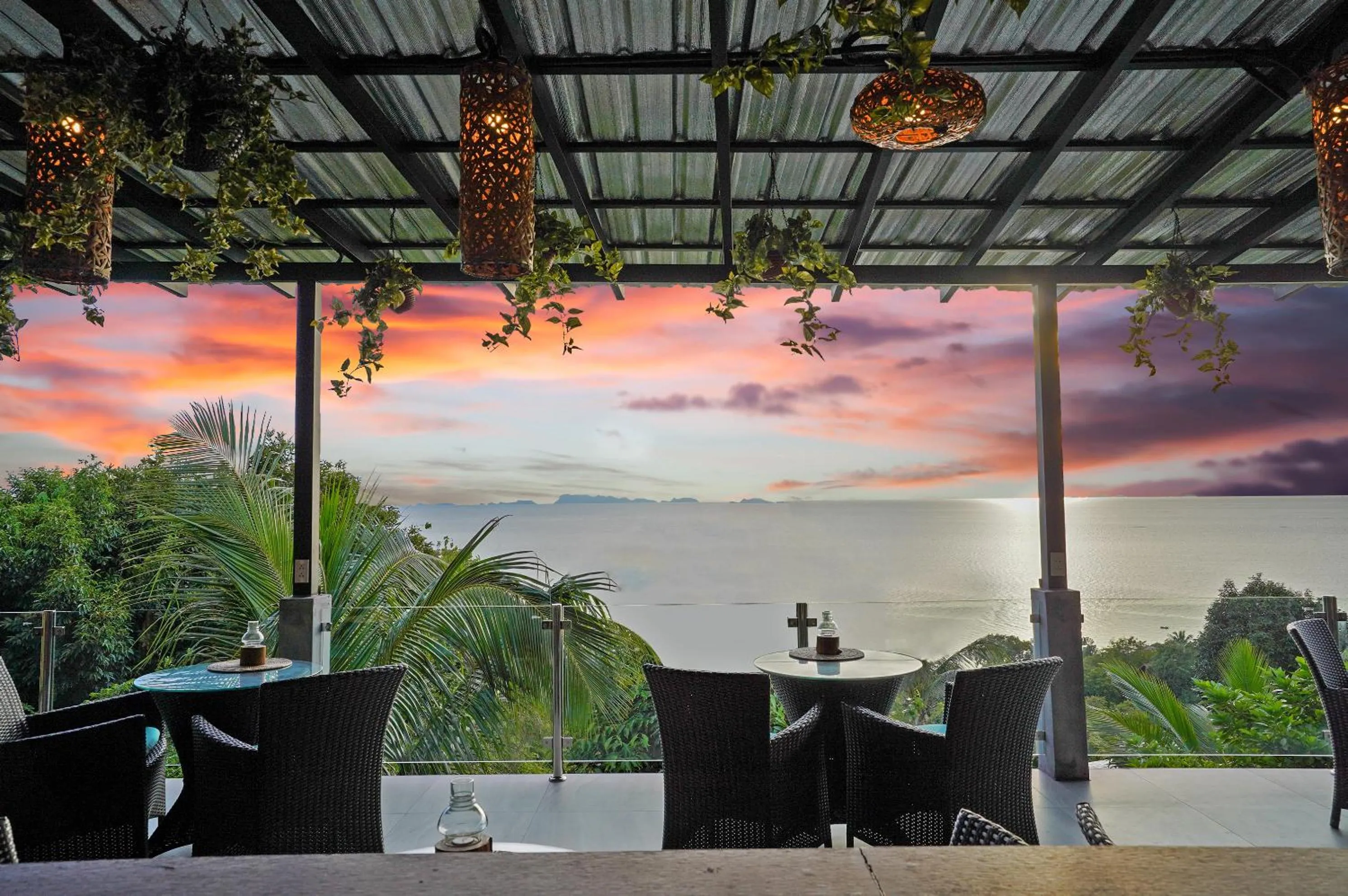 Restaurant/places to eat in Sunset Hill Boutique Resort Koh Phangan