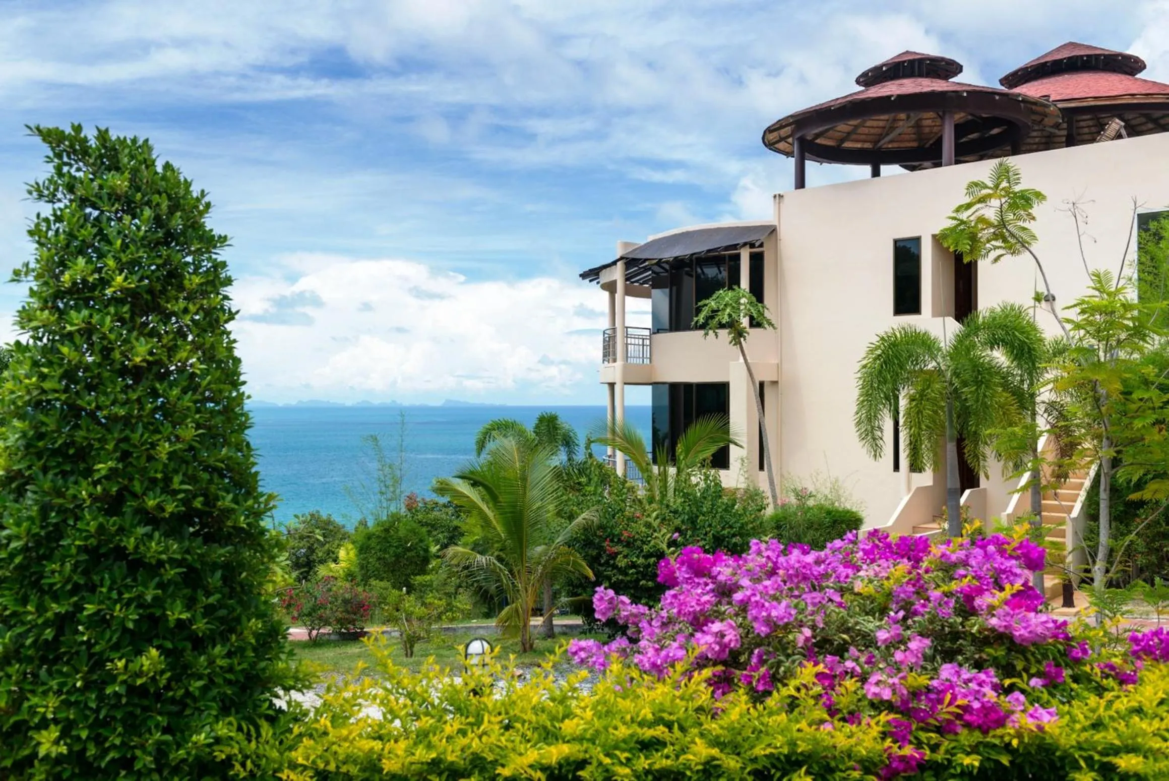 Area and facilities in Sunset Hill Boutique Resort Koh Phangan