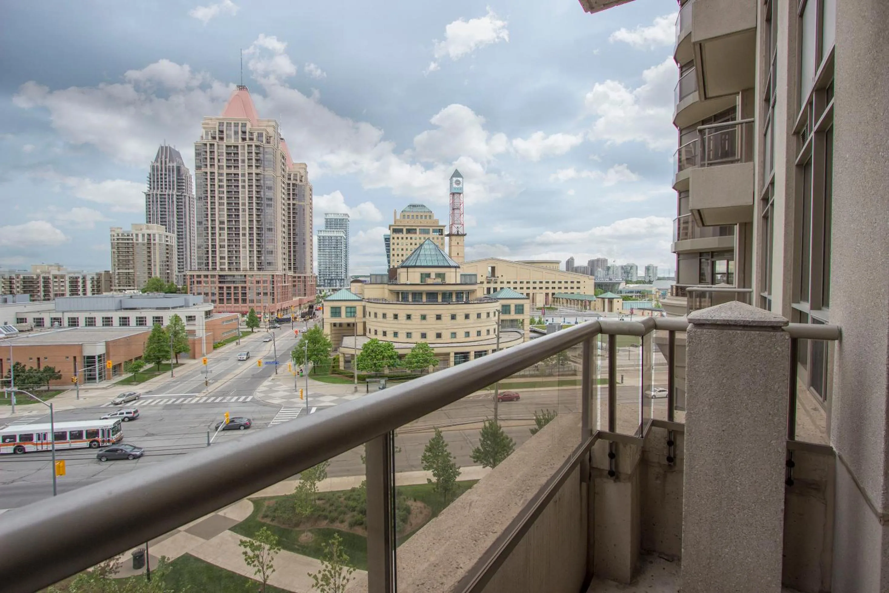 Balcony/Terrace in Platinum Suites Furnished Executive Suites
