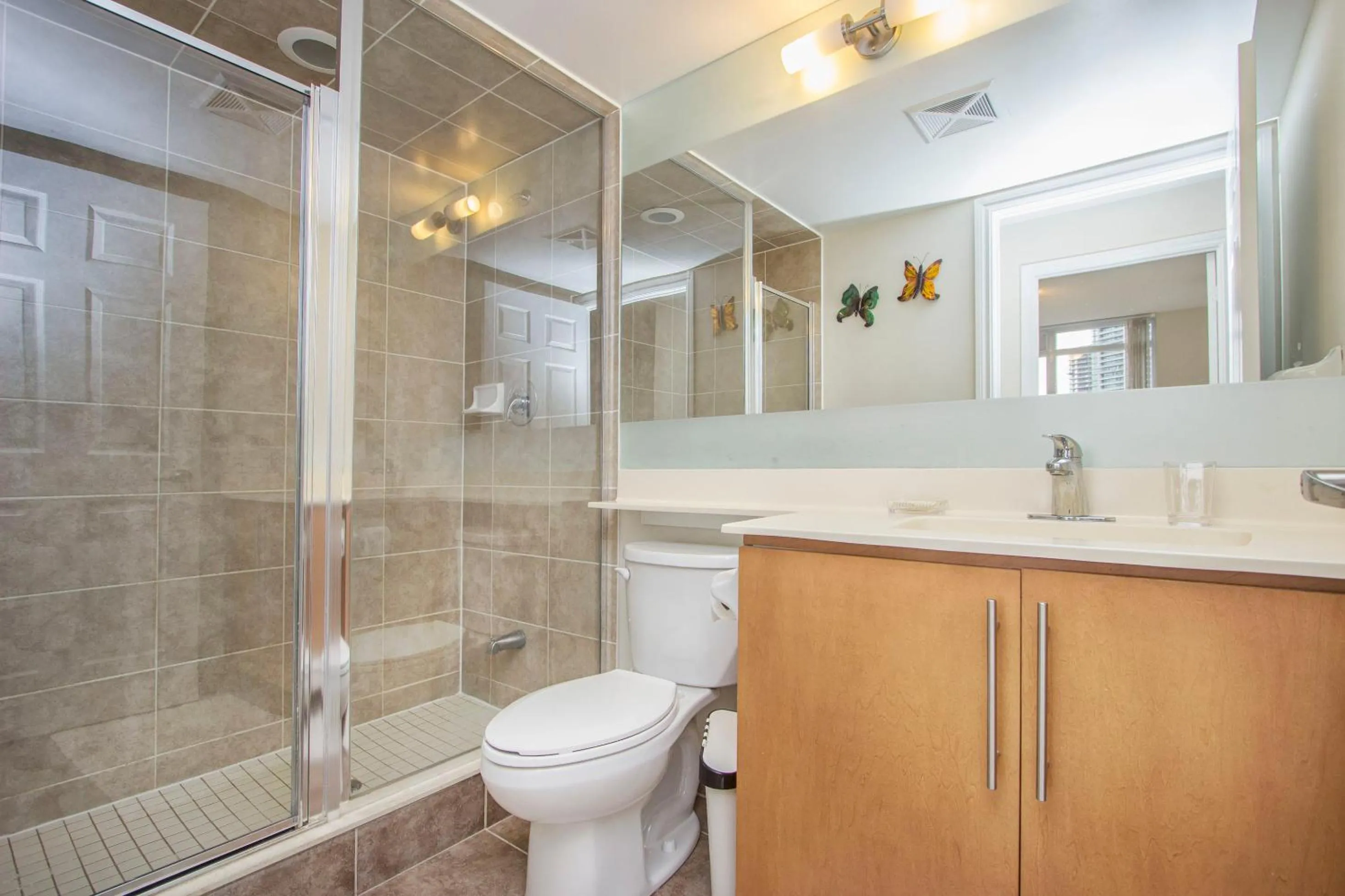 Shower in Platinum Suites Furnished Executive Suites